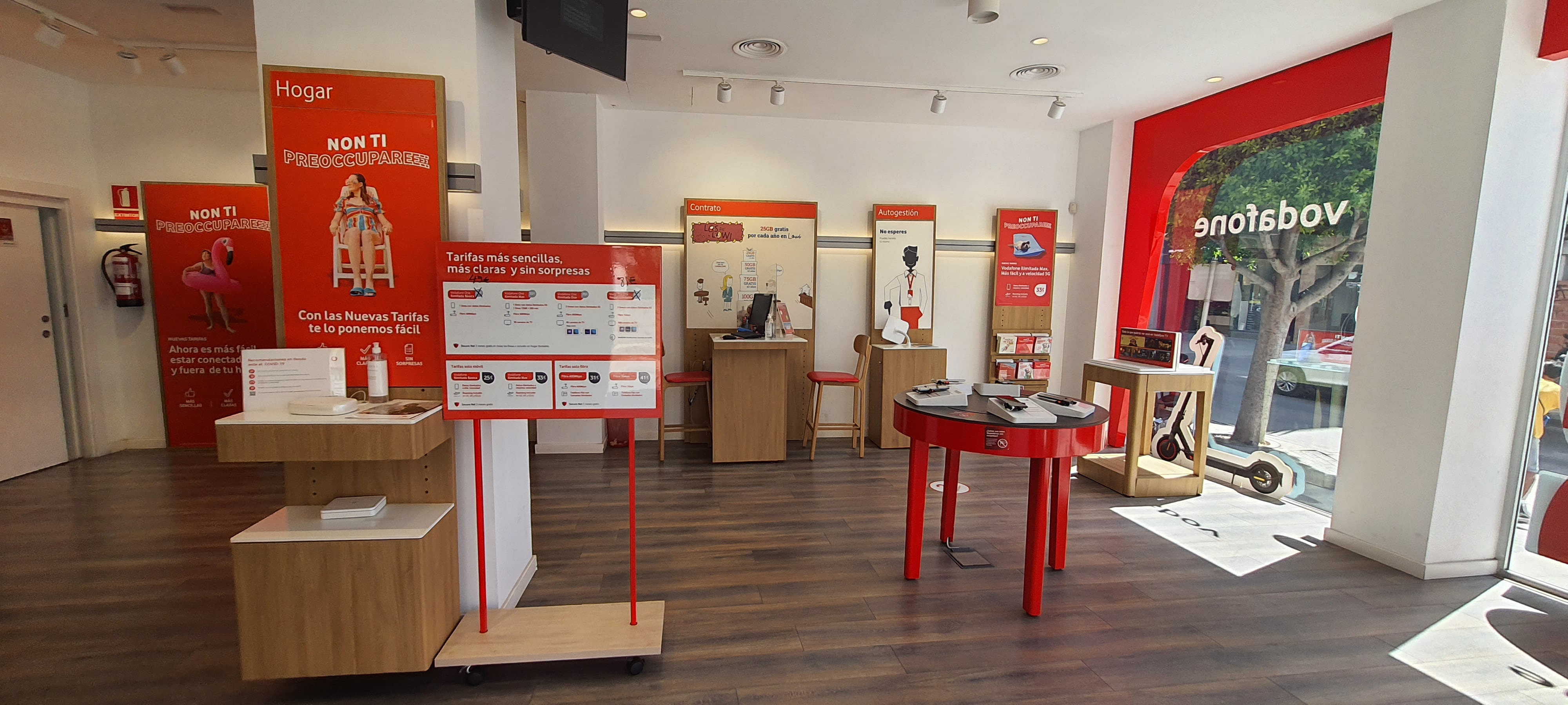Vodafone Alcantarilla – Calle Mayor 132 foto