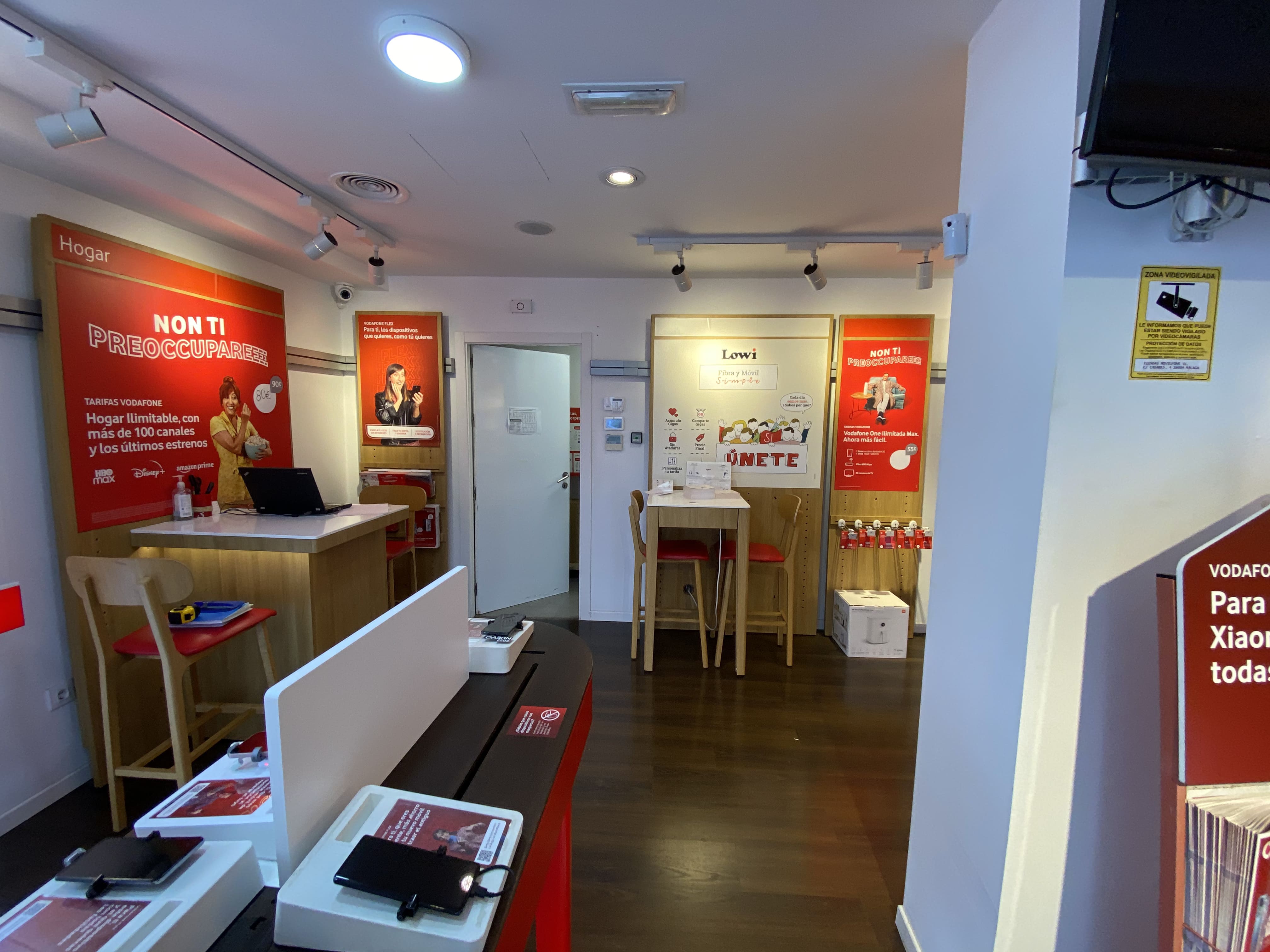 Vodafone San Pedro de Alcantara- Pza Iglesia foto