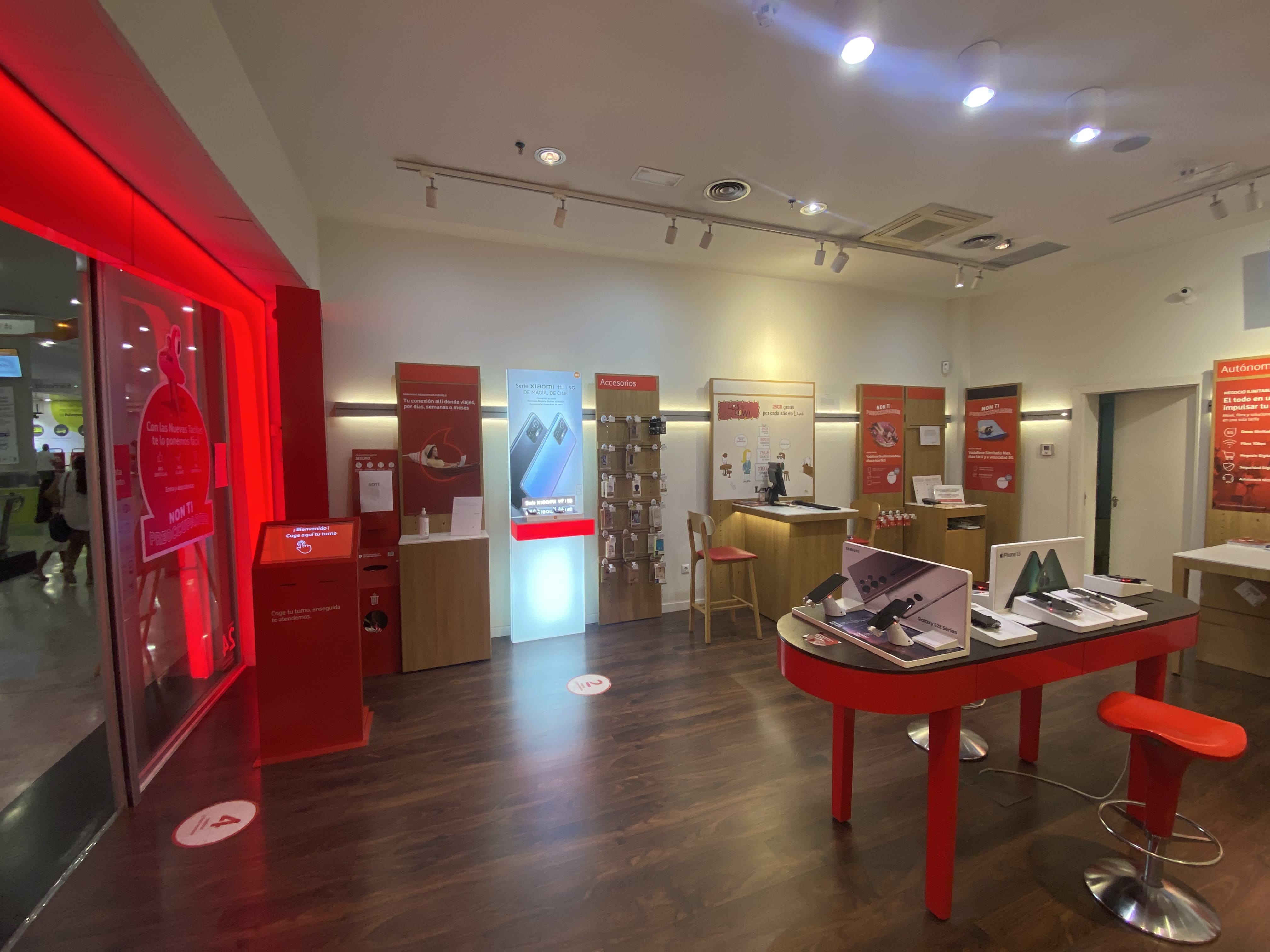 Vodafone Alicante - CC Gran Via foto