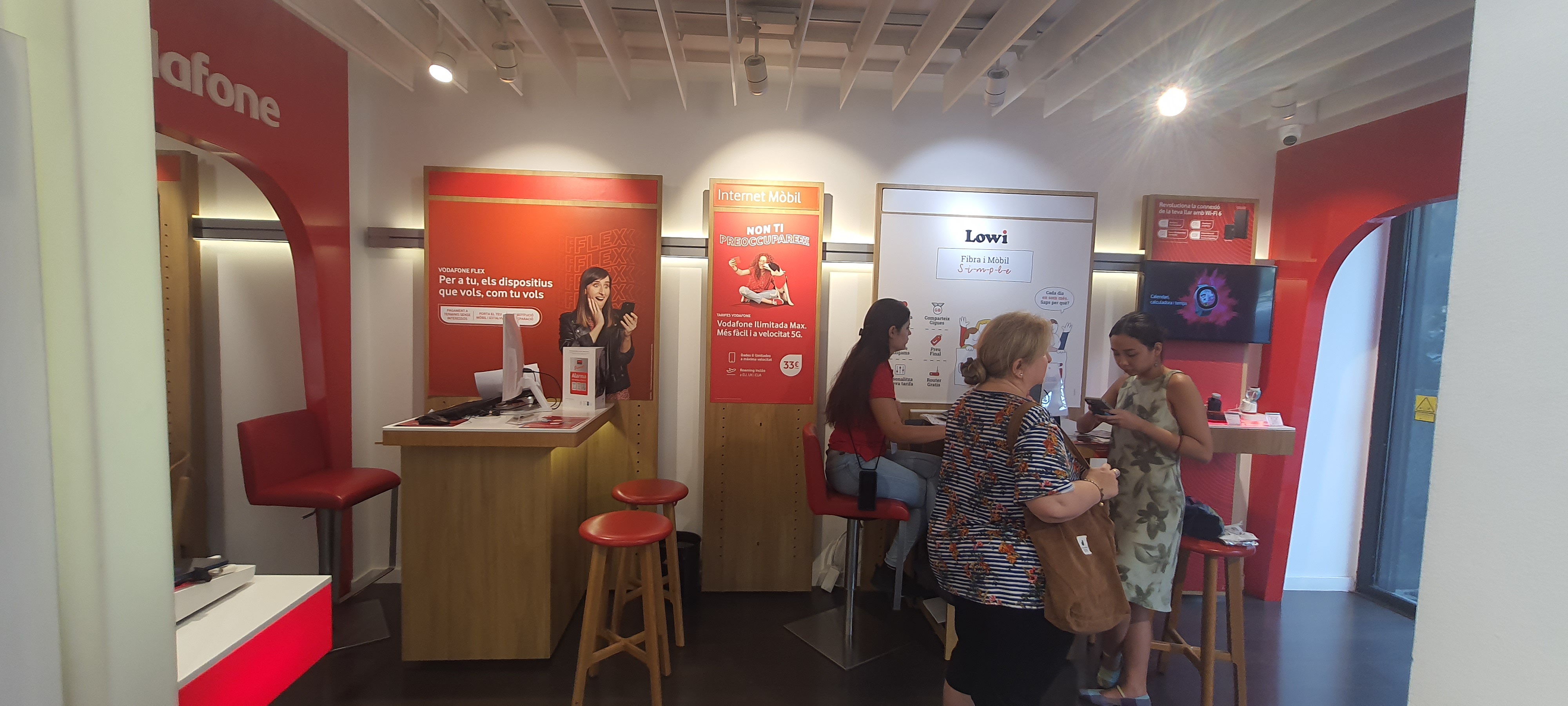 Vodafone Rambla Cataluña foto