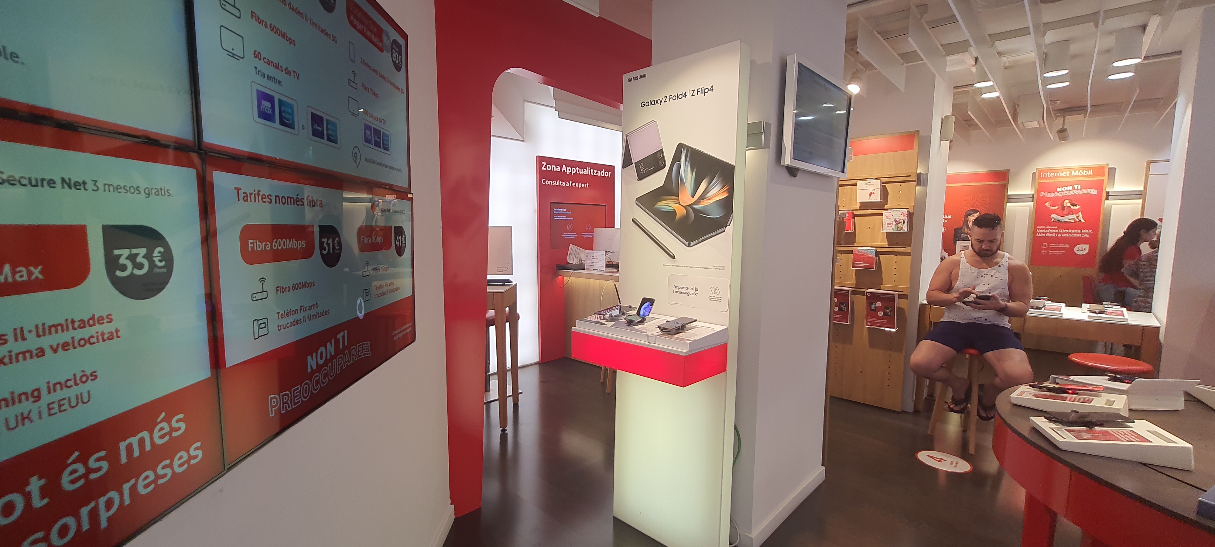 Vodafone Rambla Cataluña foto