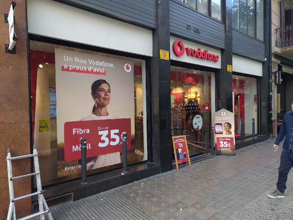 Vodafone Rambla Cataluña foto