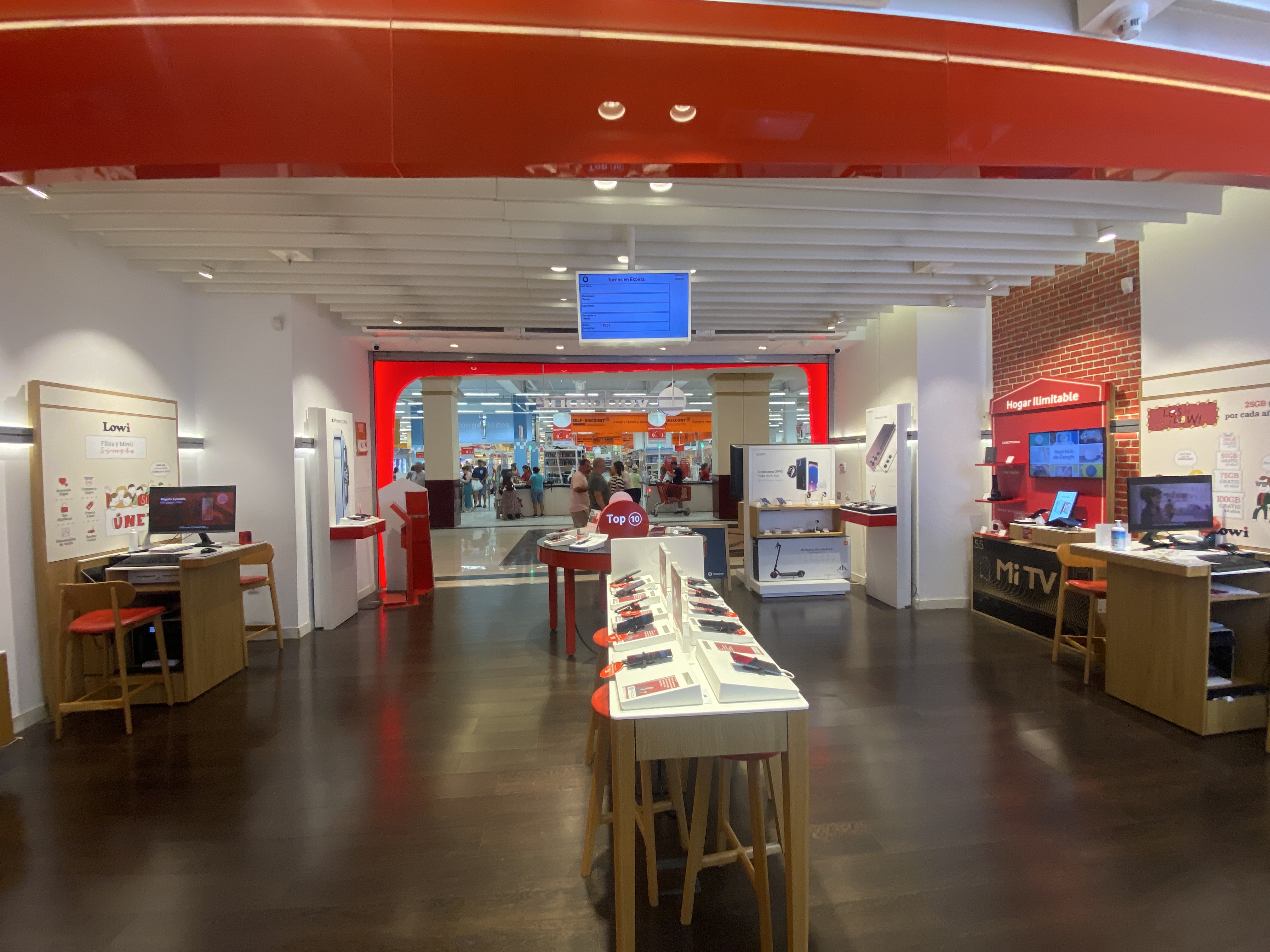Vodafone Plaza Mar 2 foto