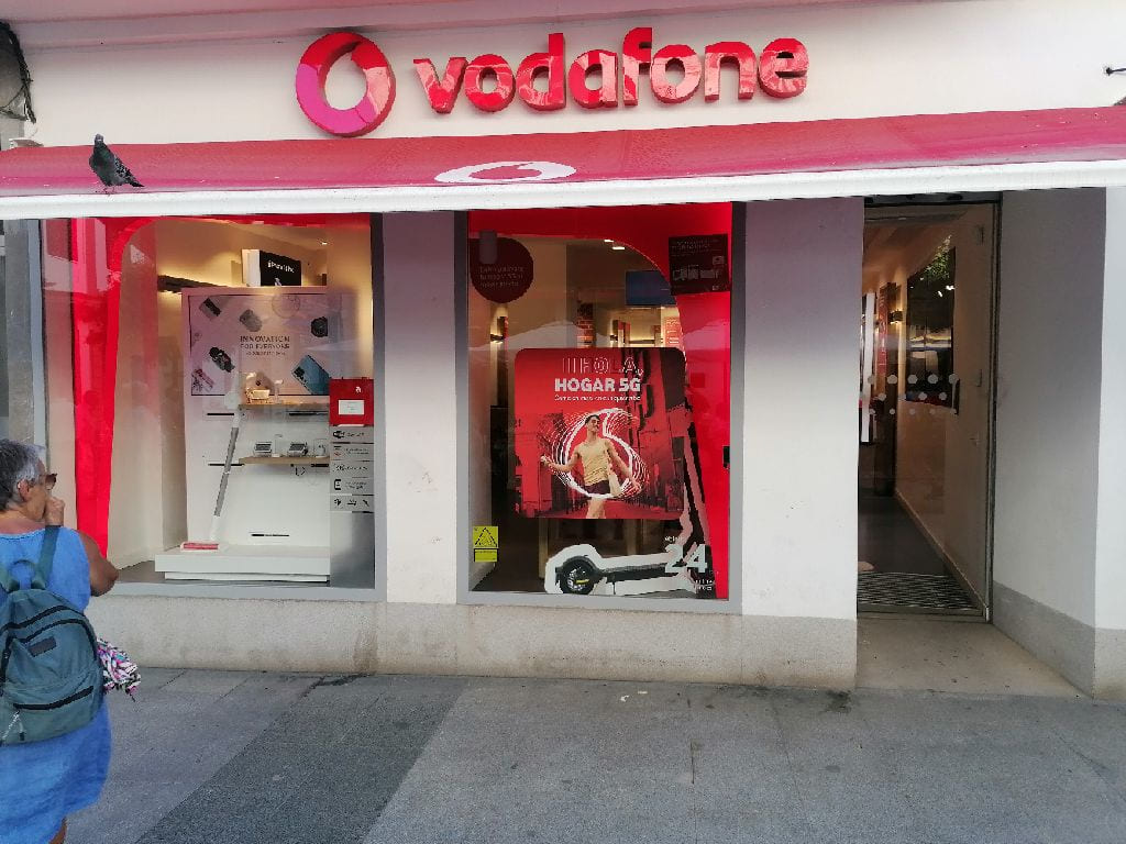 Vodafone Sanlúcar - C/ Ancha