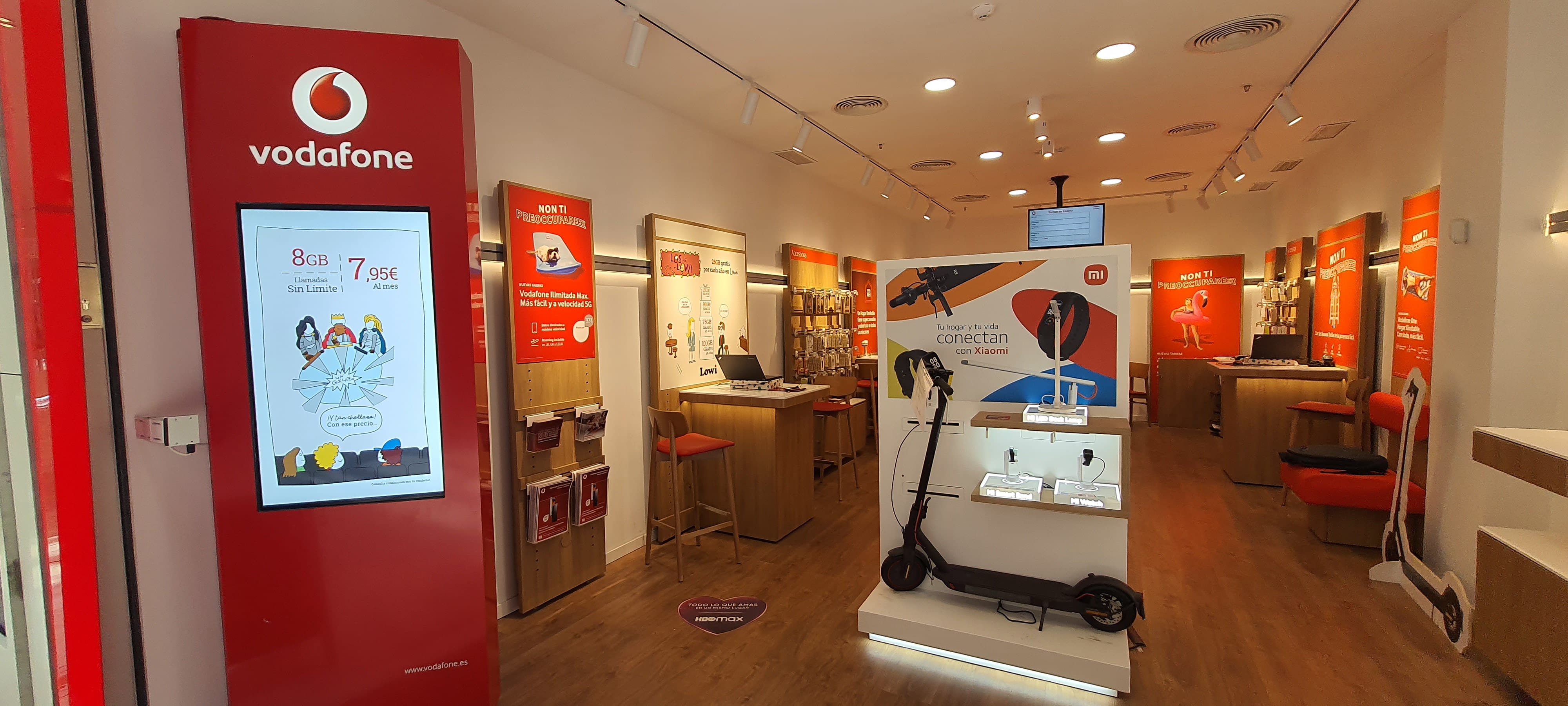 Vodafone Sevilla - CC Los Arcos foto