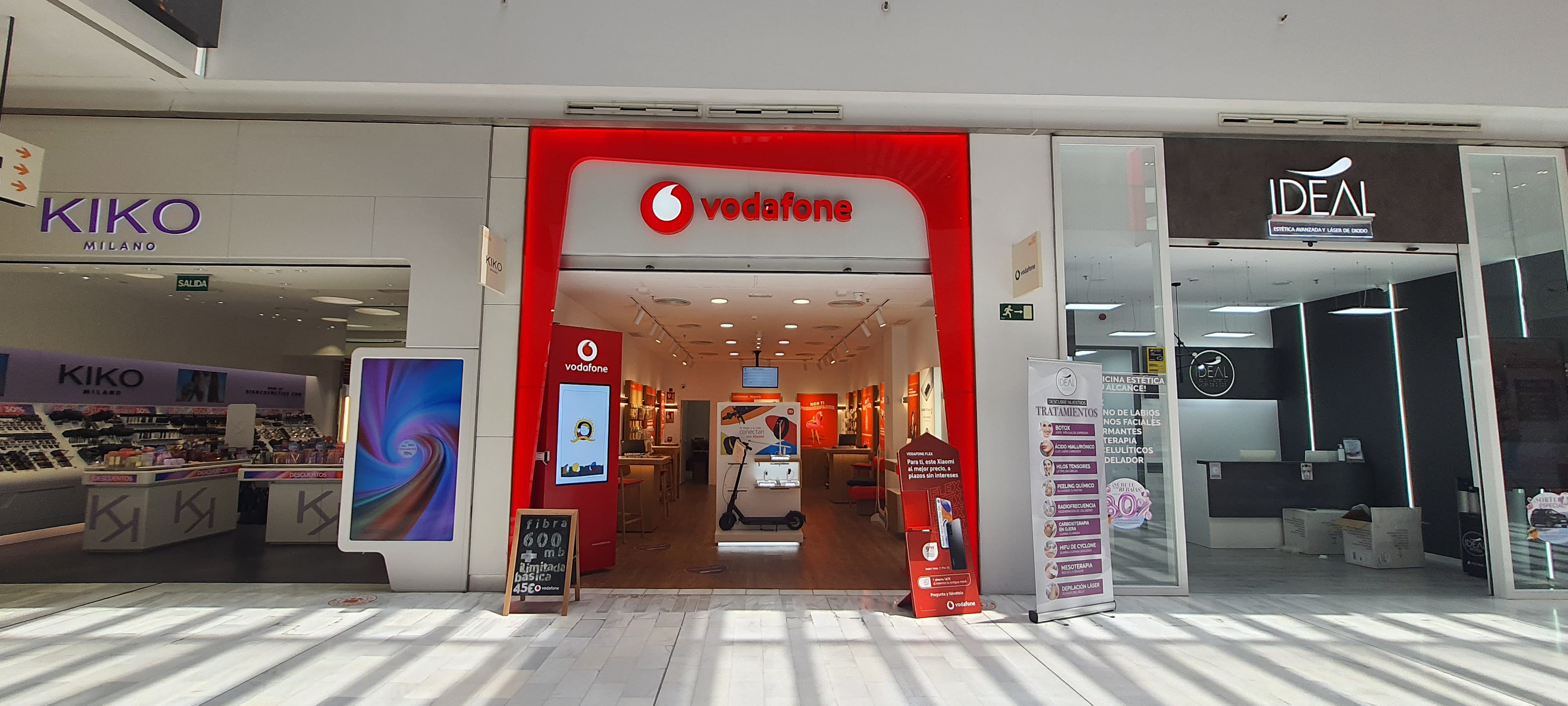 Vodafone Sevilla - CC Los Arcos