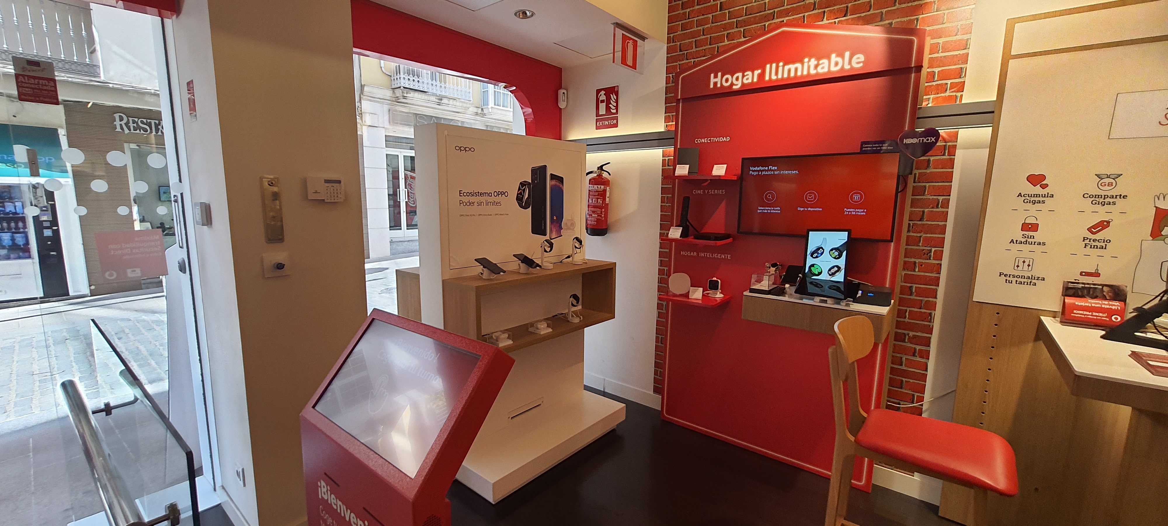 Vodafone Lucena - El Peso foto