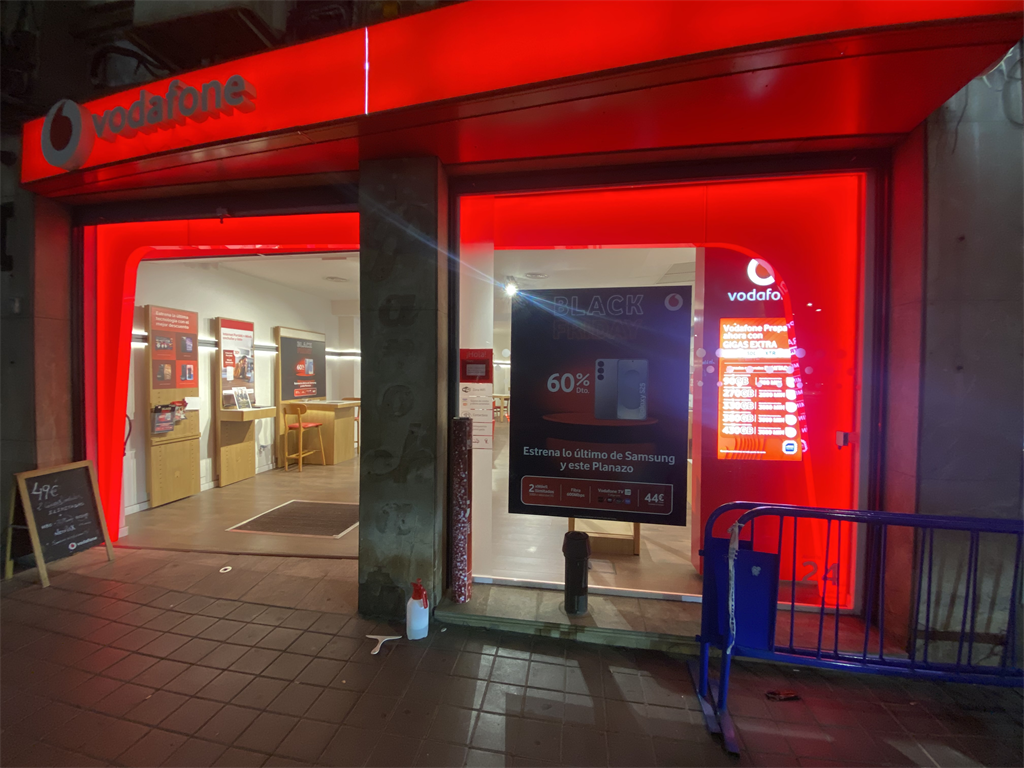 Vodafone Alicante- Pintor Aparicio