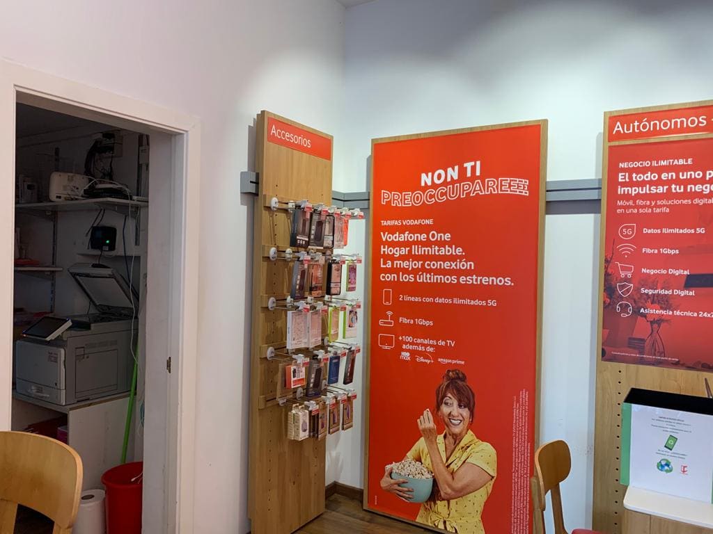 Vodafone San Isidro Granadilla foto