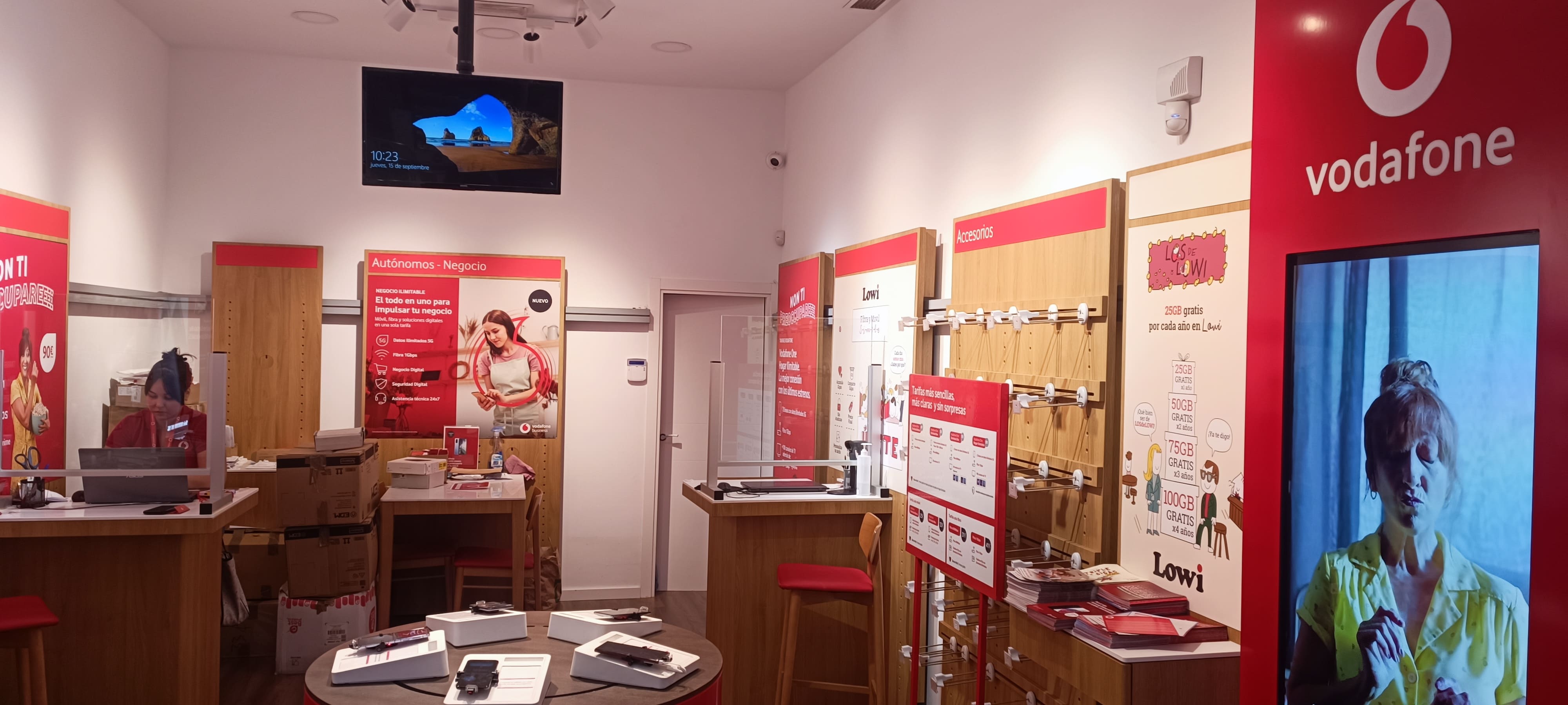 Vodafone Melilla- Las Rosas foto