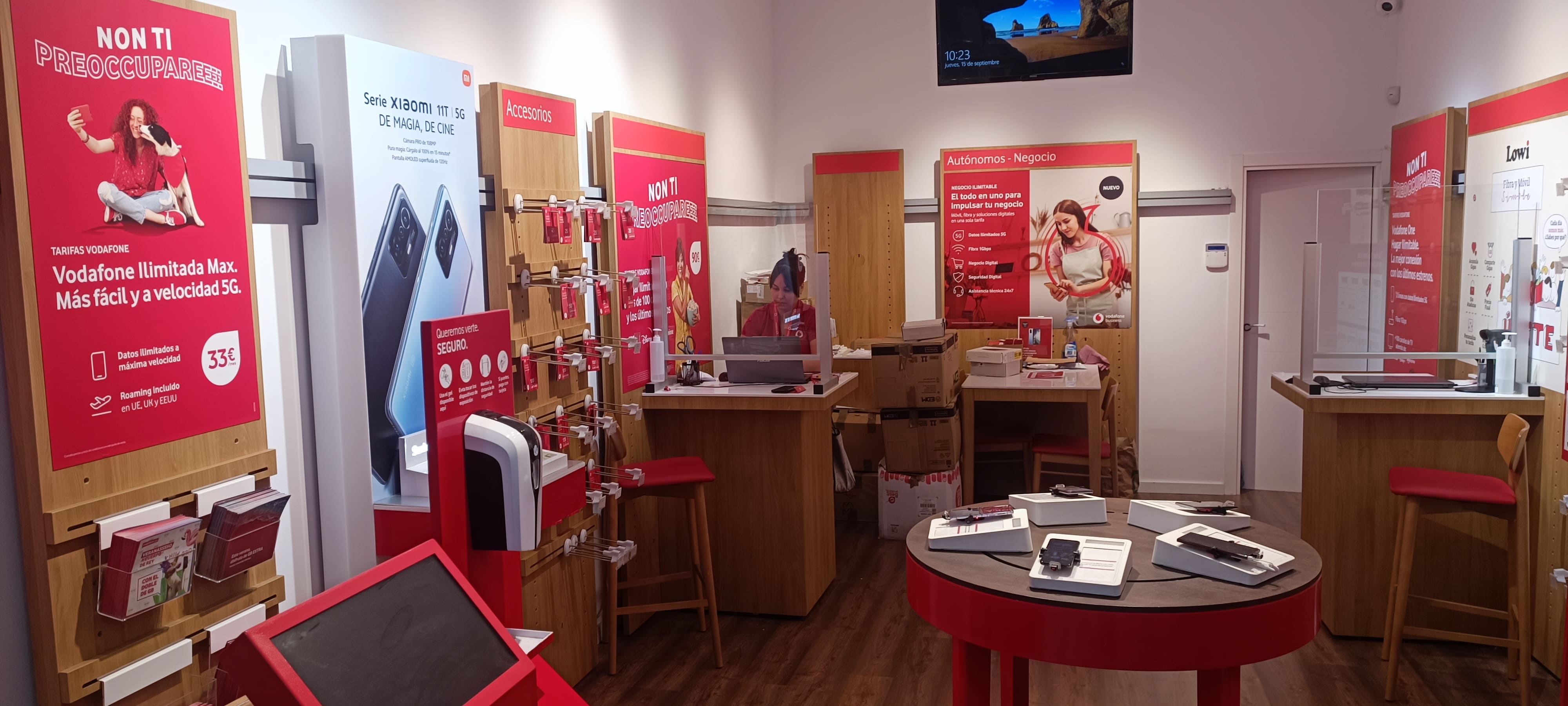Vodafone Melilla- Las Rosas foto