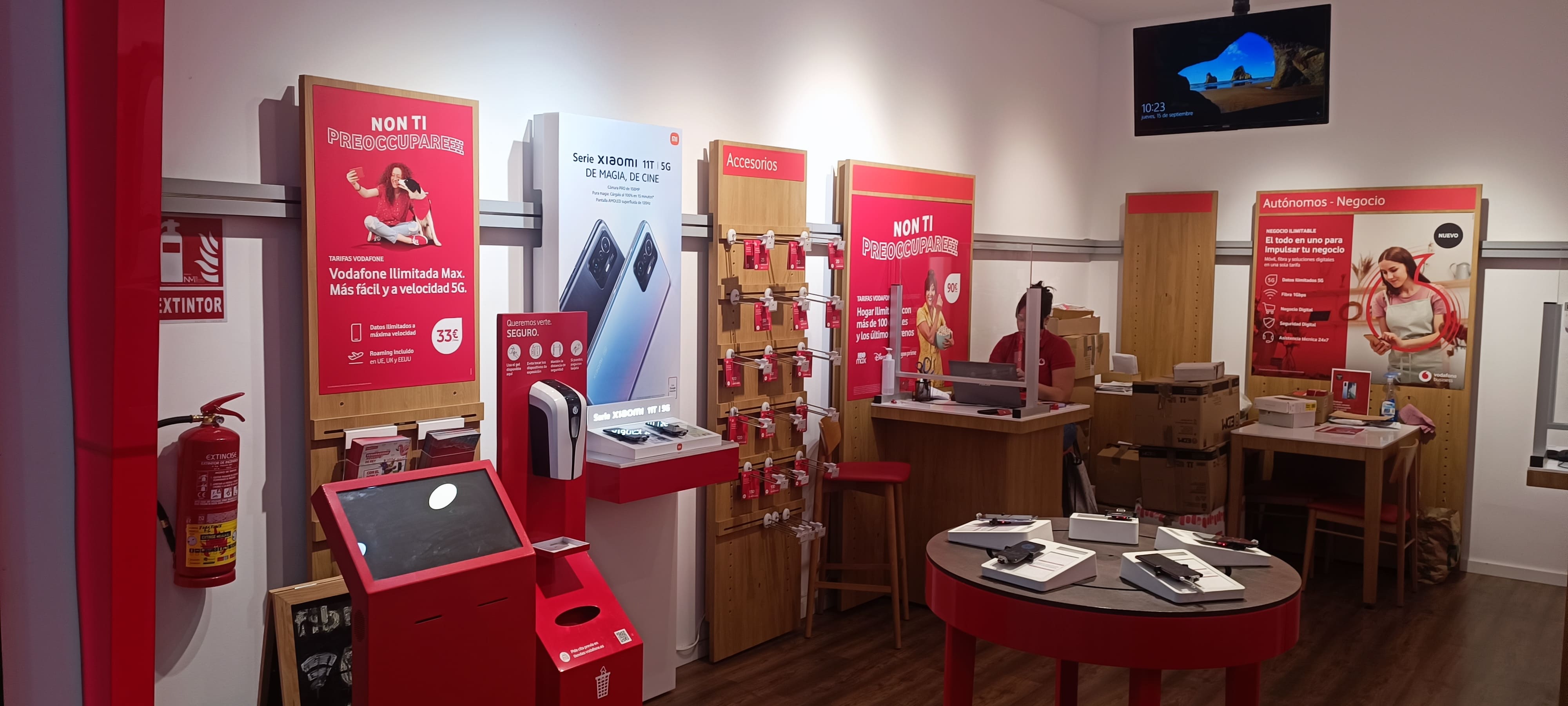 Vodafone Melilla- Las Rosas foto