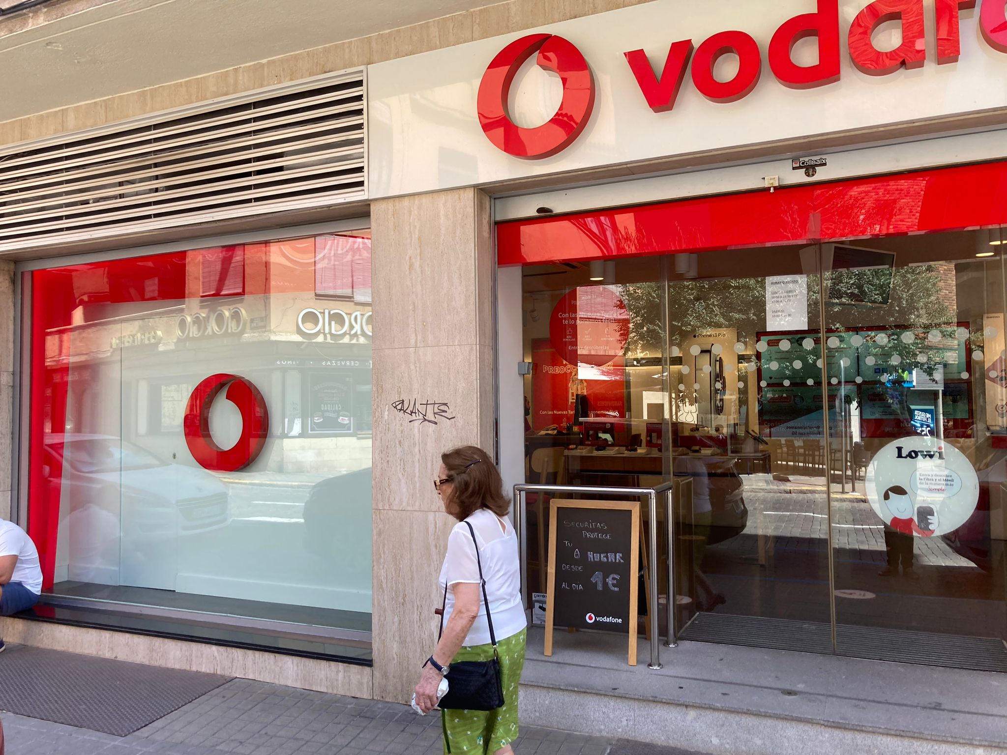 Vodafone Gobernador Fernández Jiménez