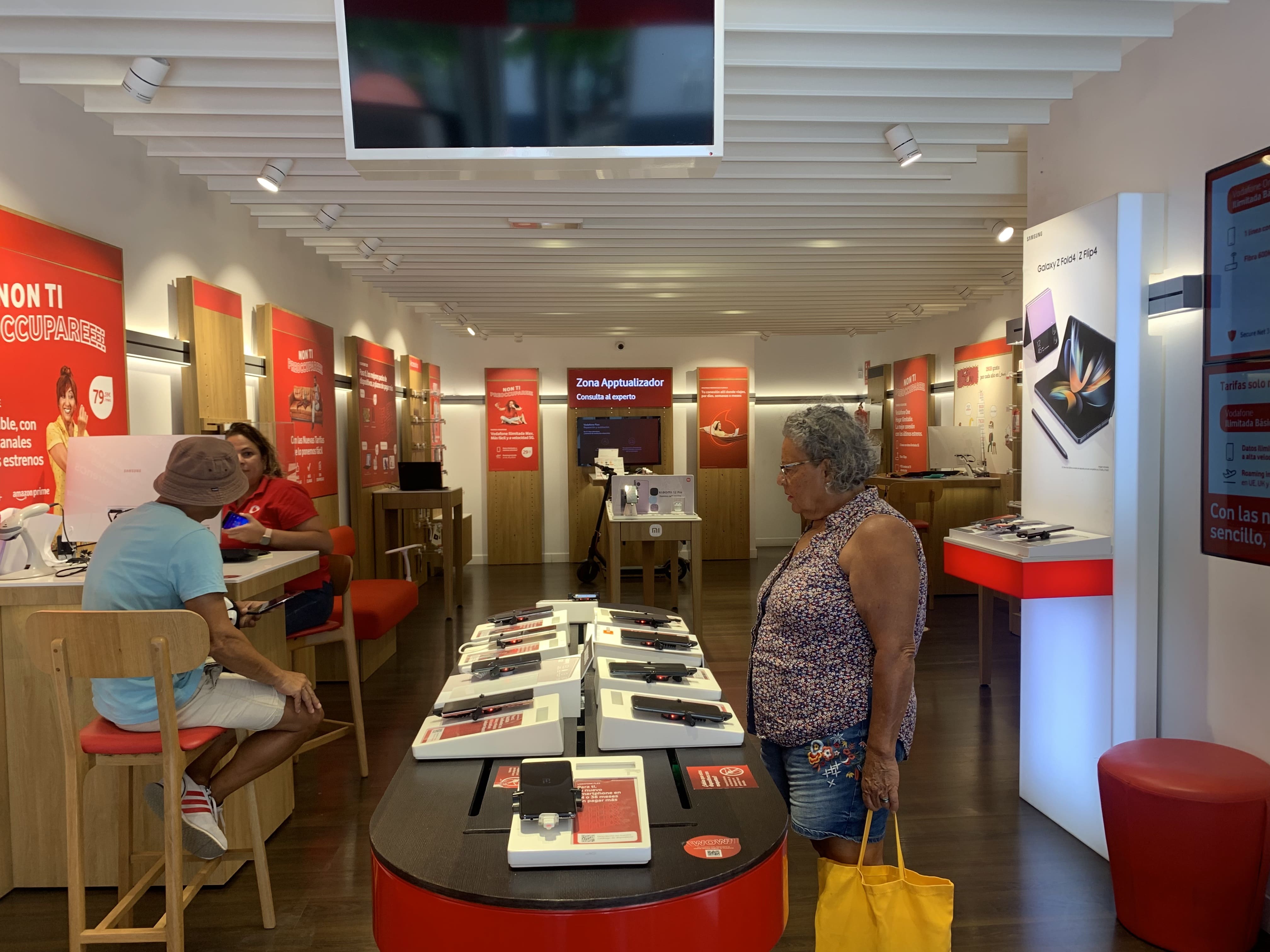 Vodafone Telde - Constitución foto