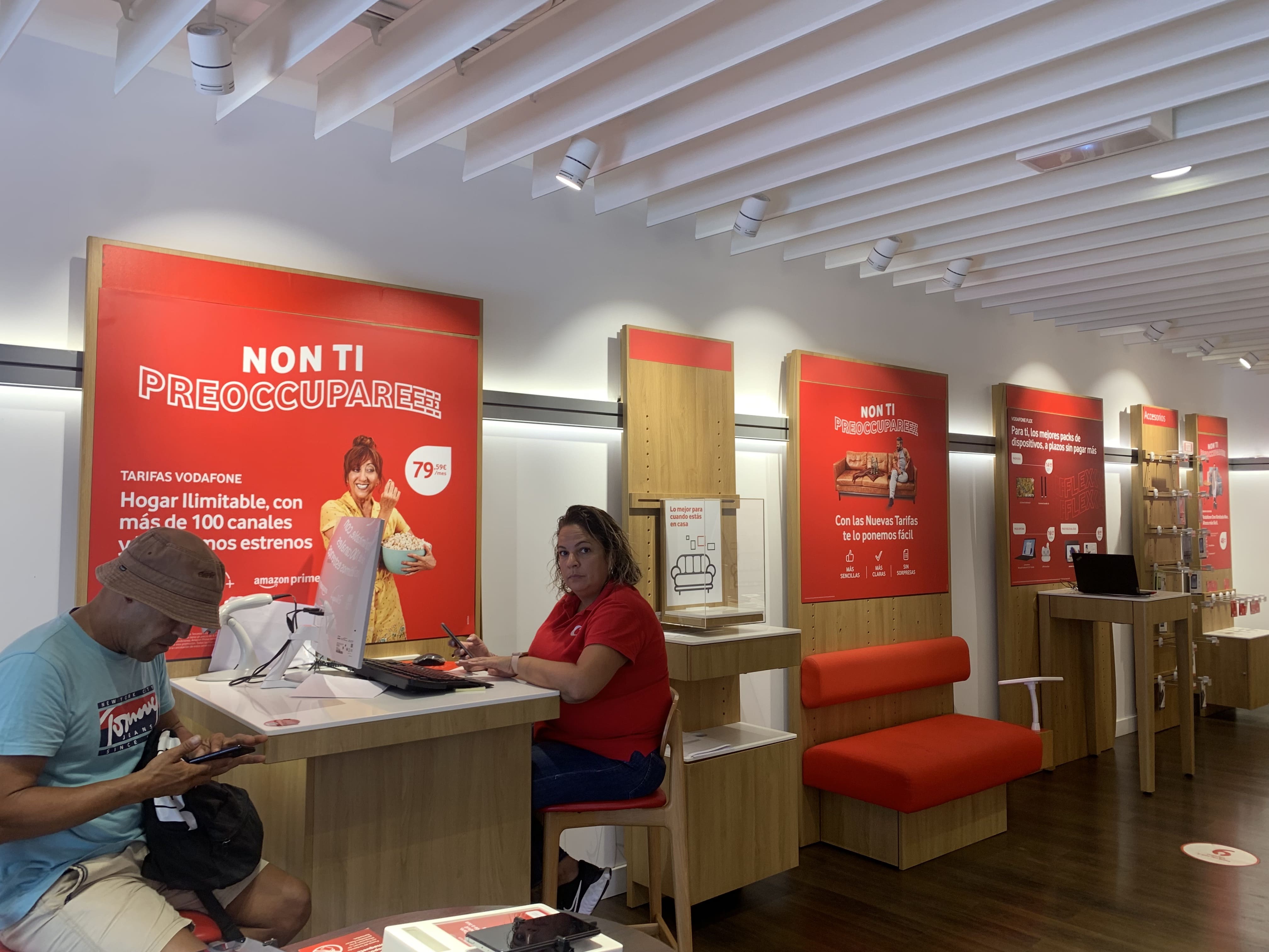 Vodafone Telde - Constitución foto