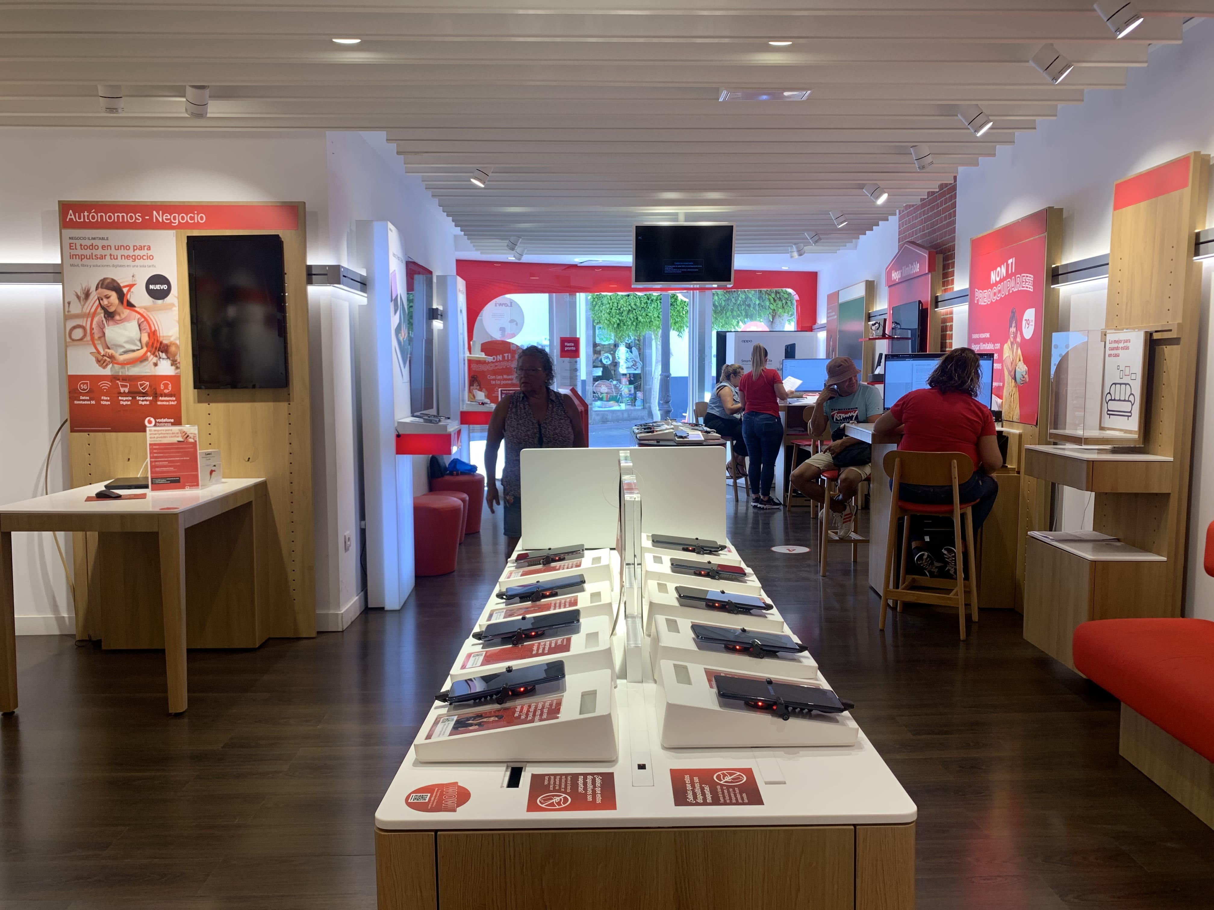 Vodafone Telde - Constitución foto