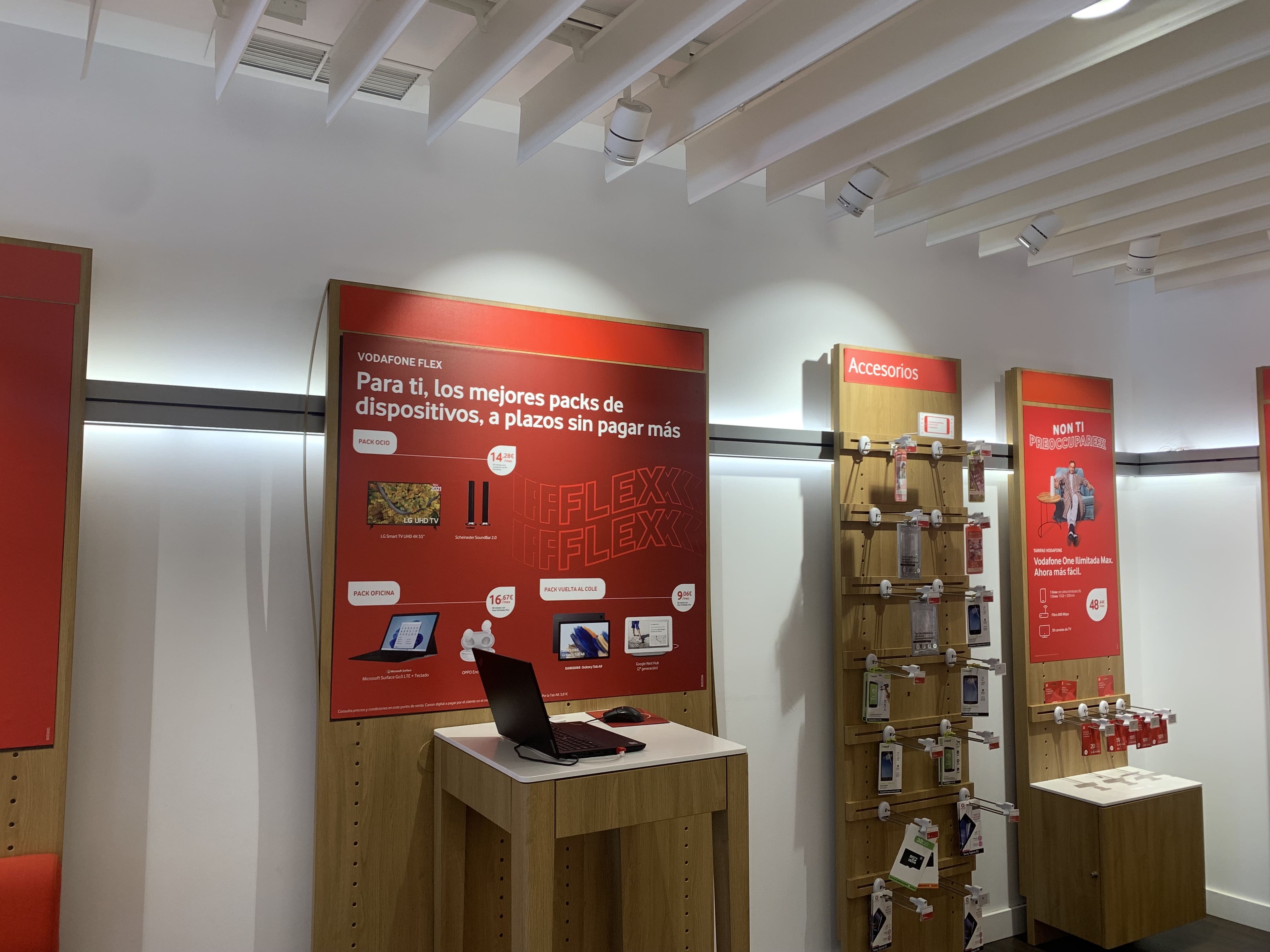 Vodafone Telde - Constitución foto