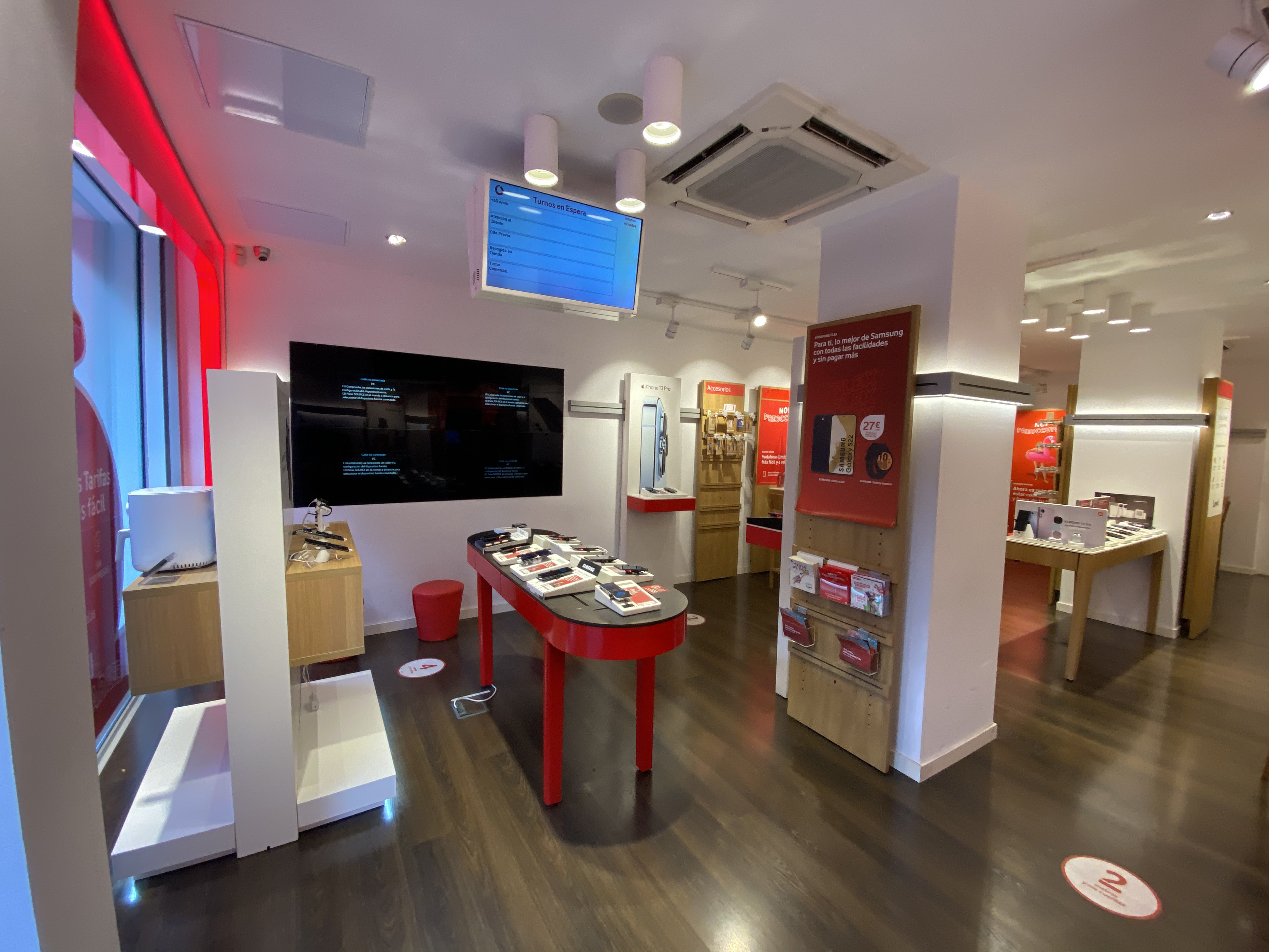 Vodafone Avenida El Vedat, 79 foto