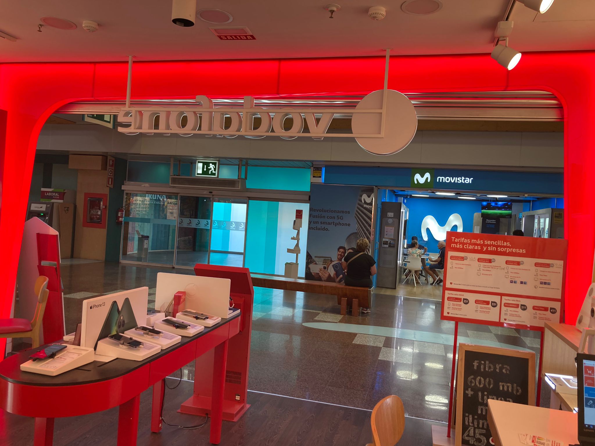 Vodafone Iruña foto