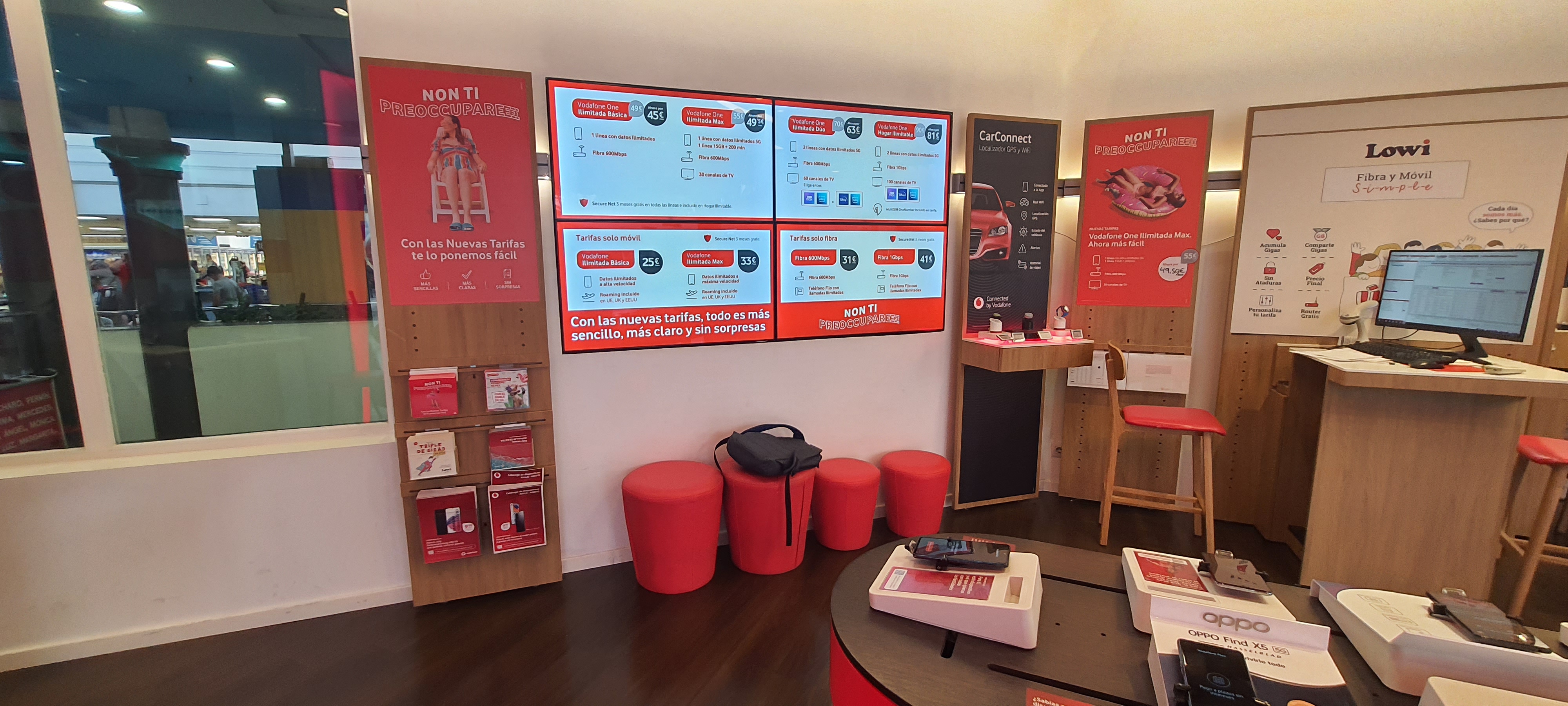 Vodafone Puerto de Santamaria - CC El Paseo foto