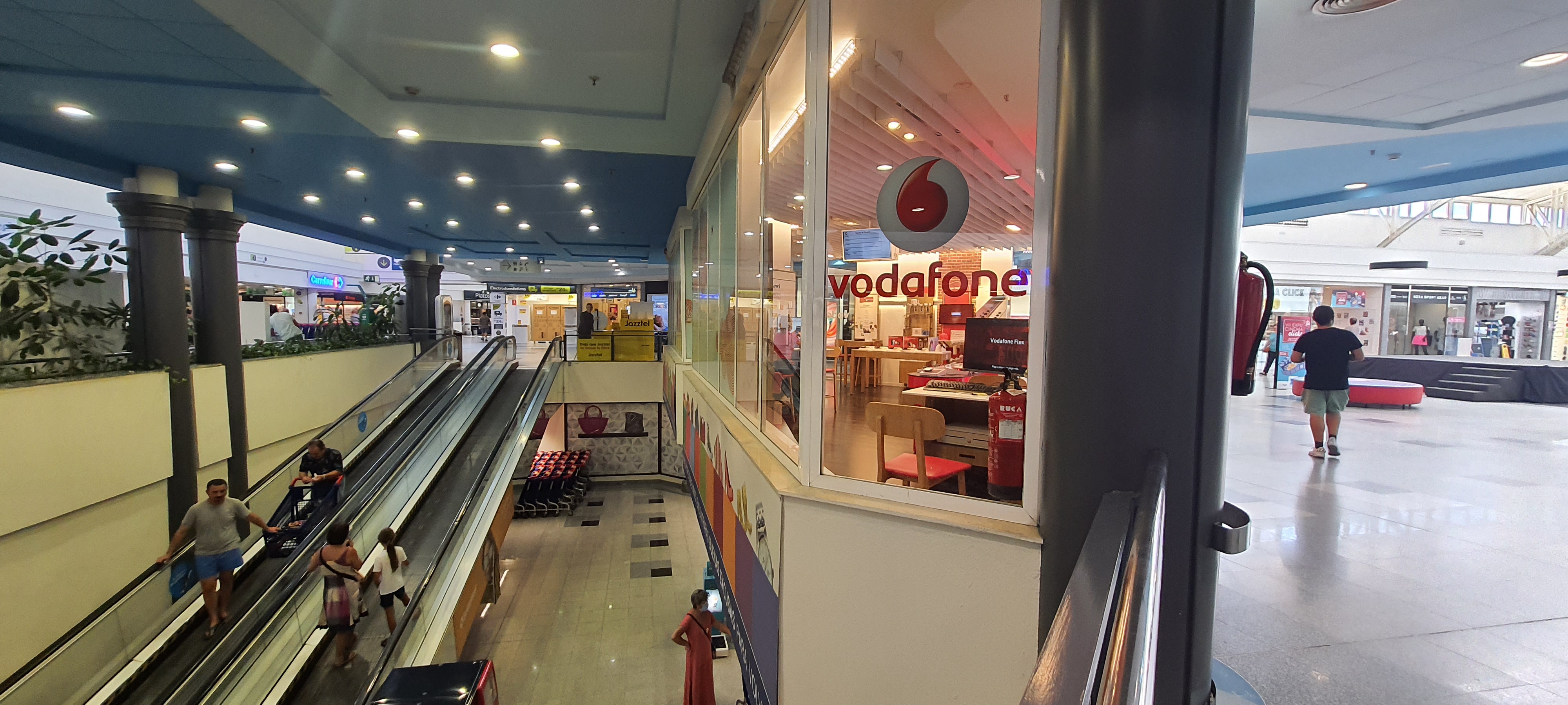 Vodafone Puerto de Santamaria - CC El Paseo foto