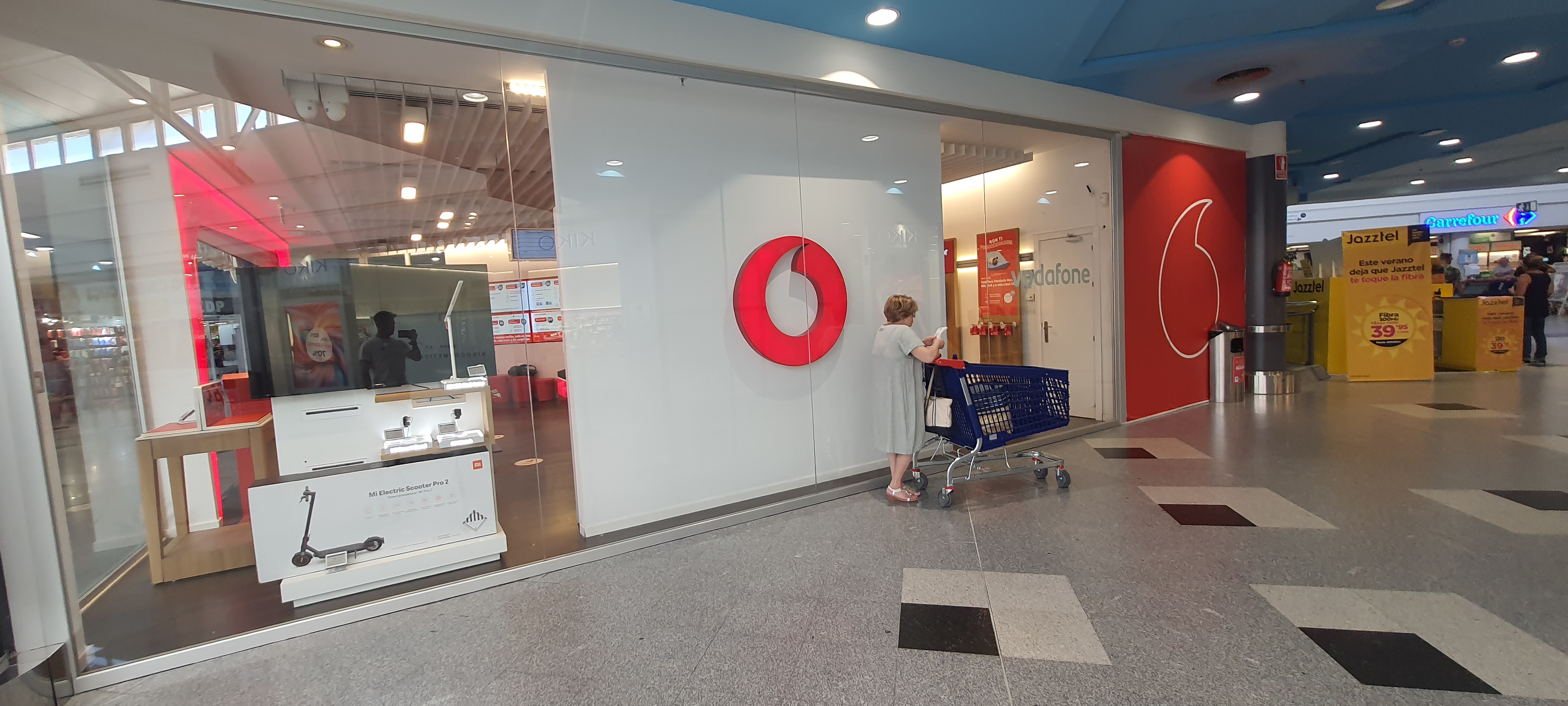 Vodafone Puerto de Santamaria - CC El Paseo foto
