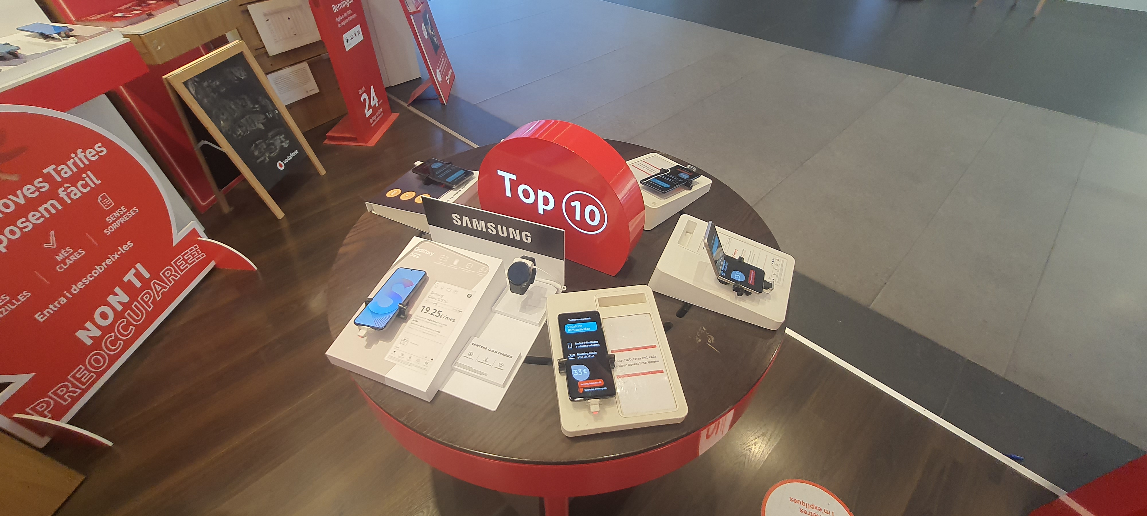 Vodafone Barcelona - CC Diagonal Mar foto