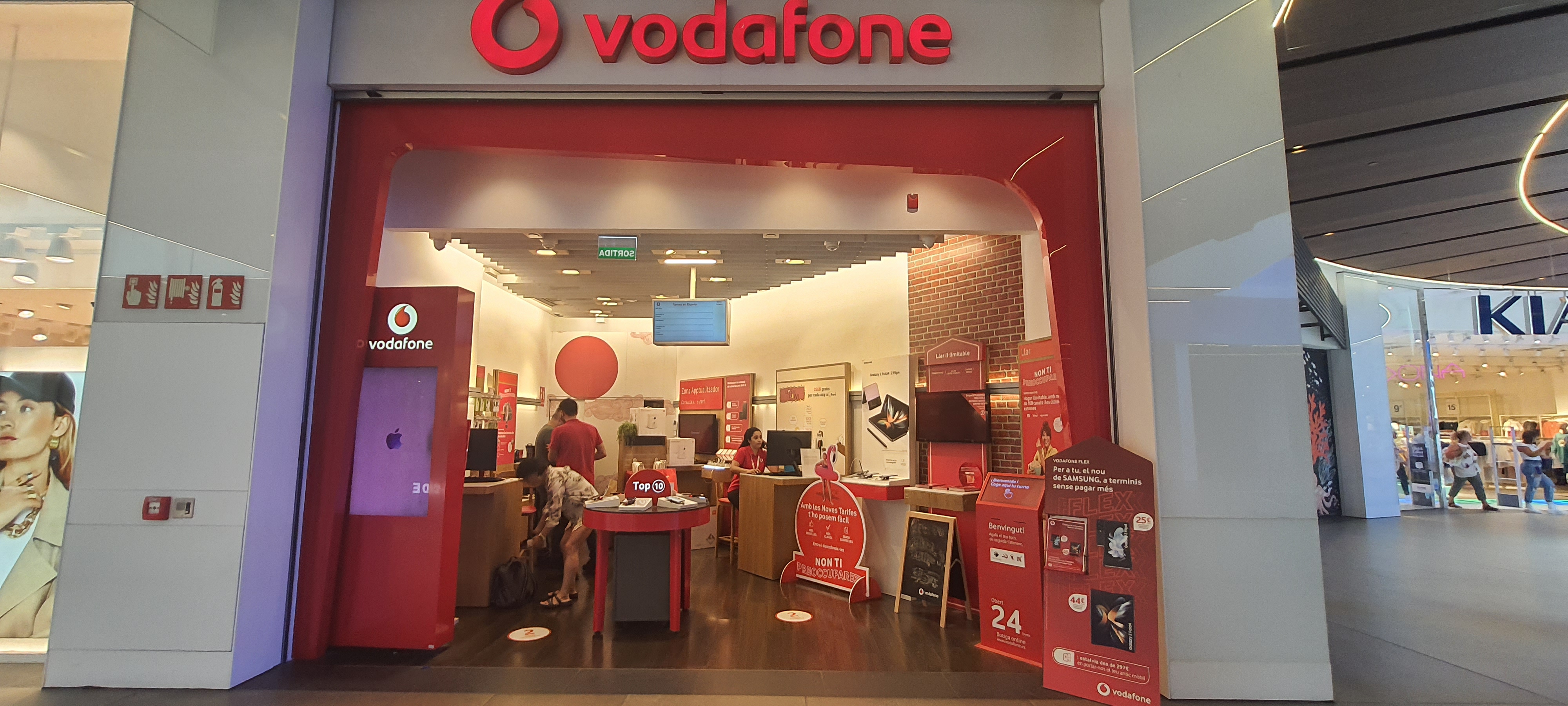 Vodafone Barcelona - CC Diagonal Mar