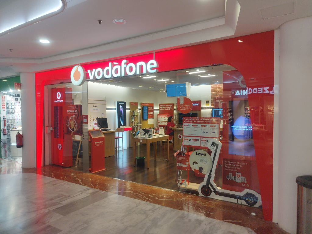 Vodafone San Fernando - CC Bahia Sur foto