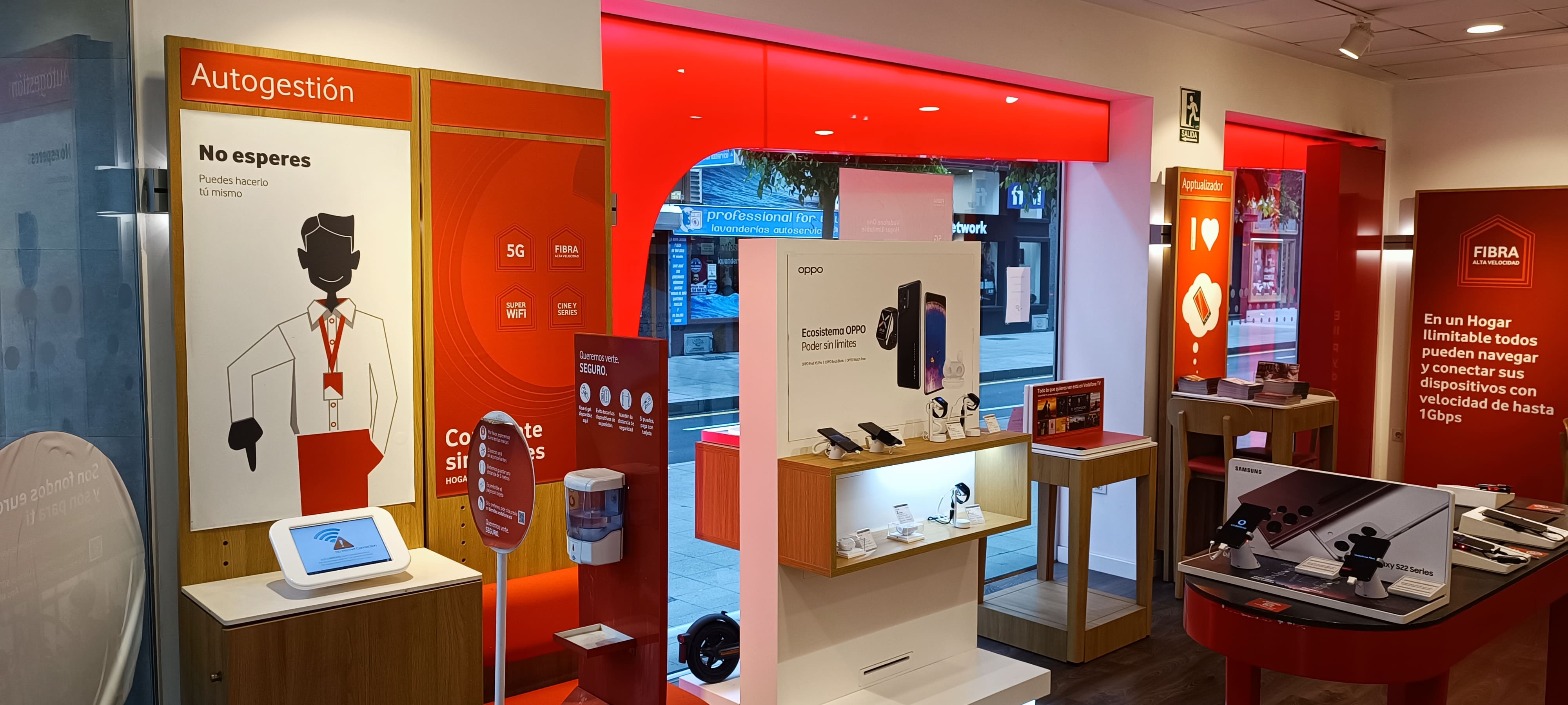 Vodafone Gijon - Uruguay foto
