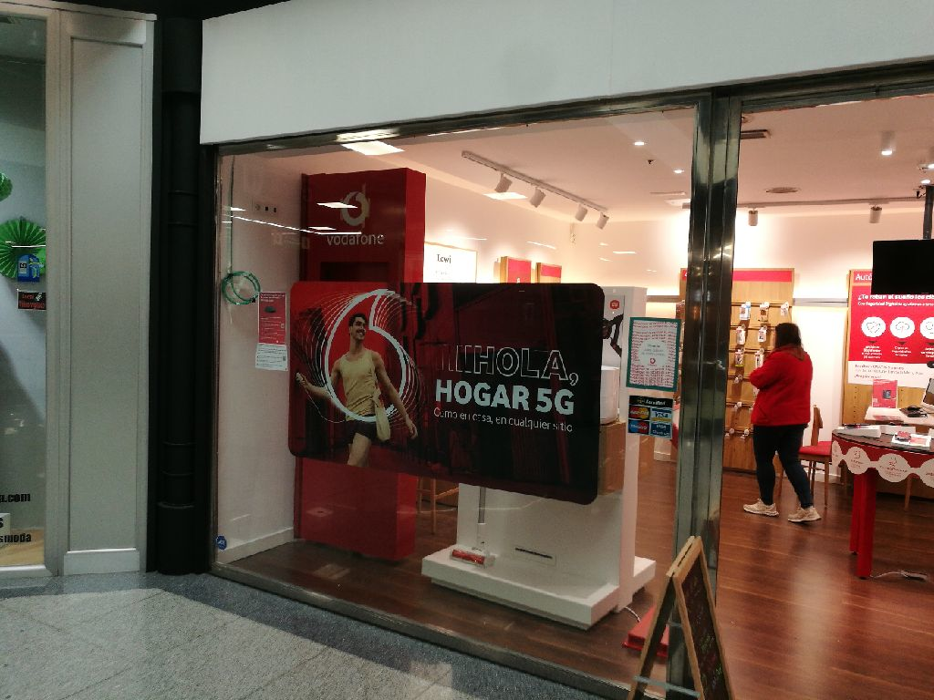 Vodafone C.C. Arcca- Calahorra foto