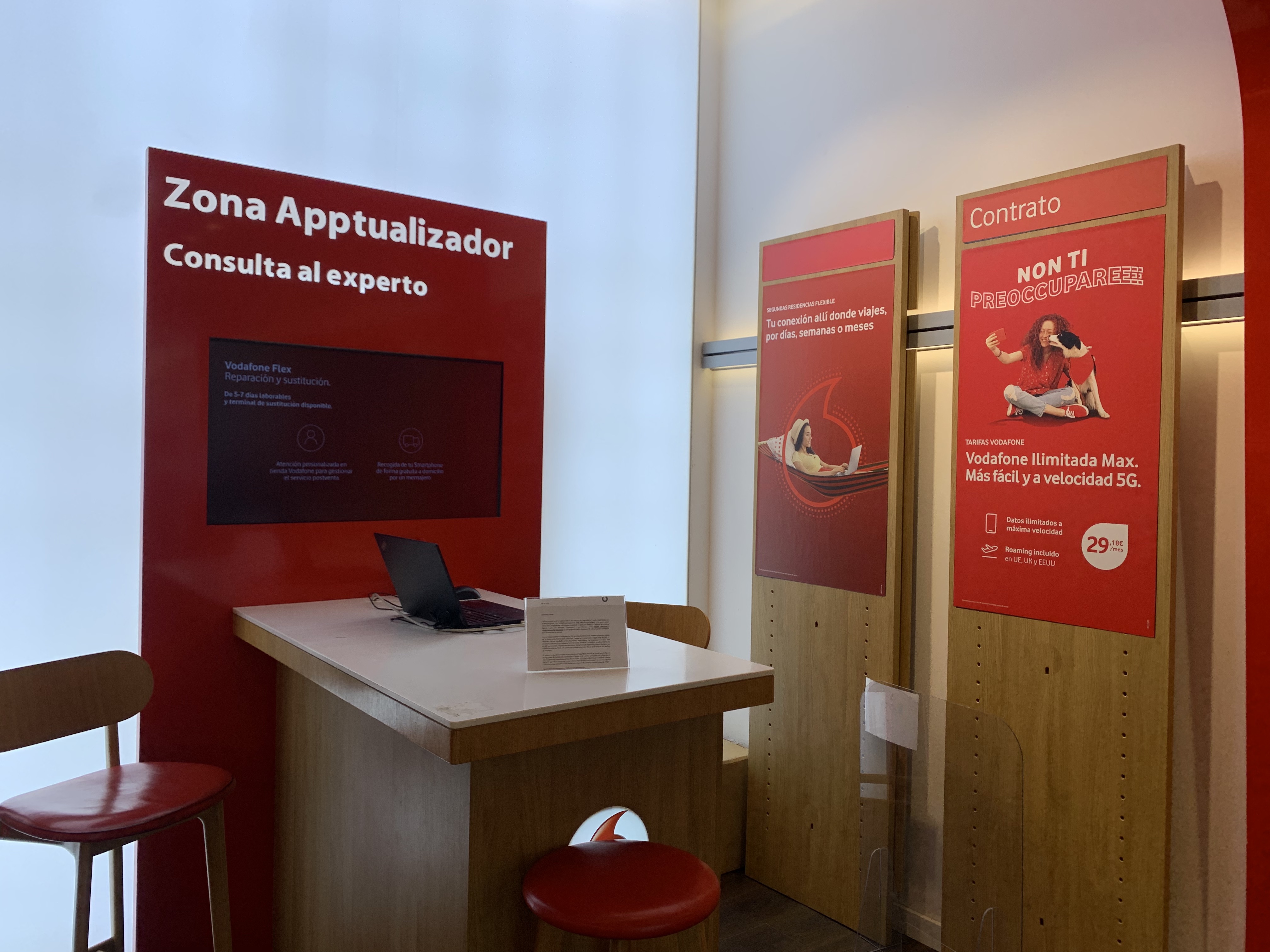 Vodafone Atlántico Vecindario foto