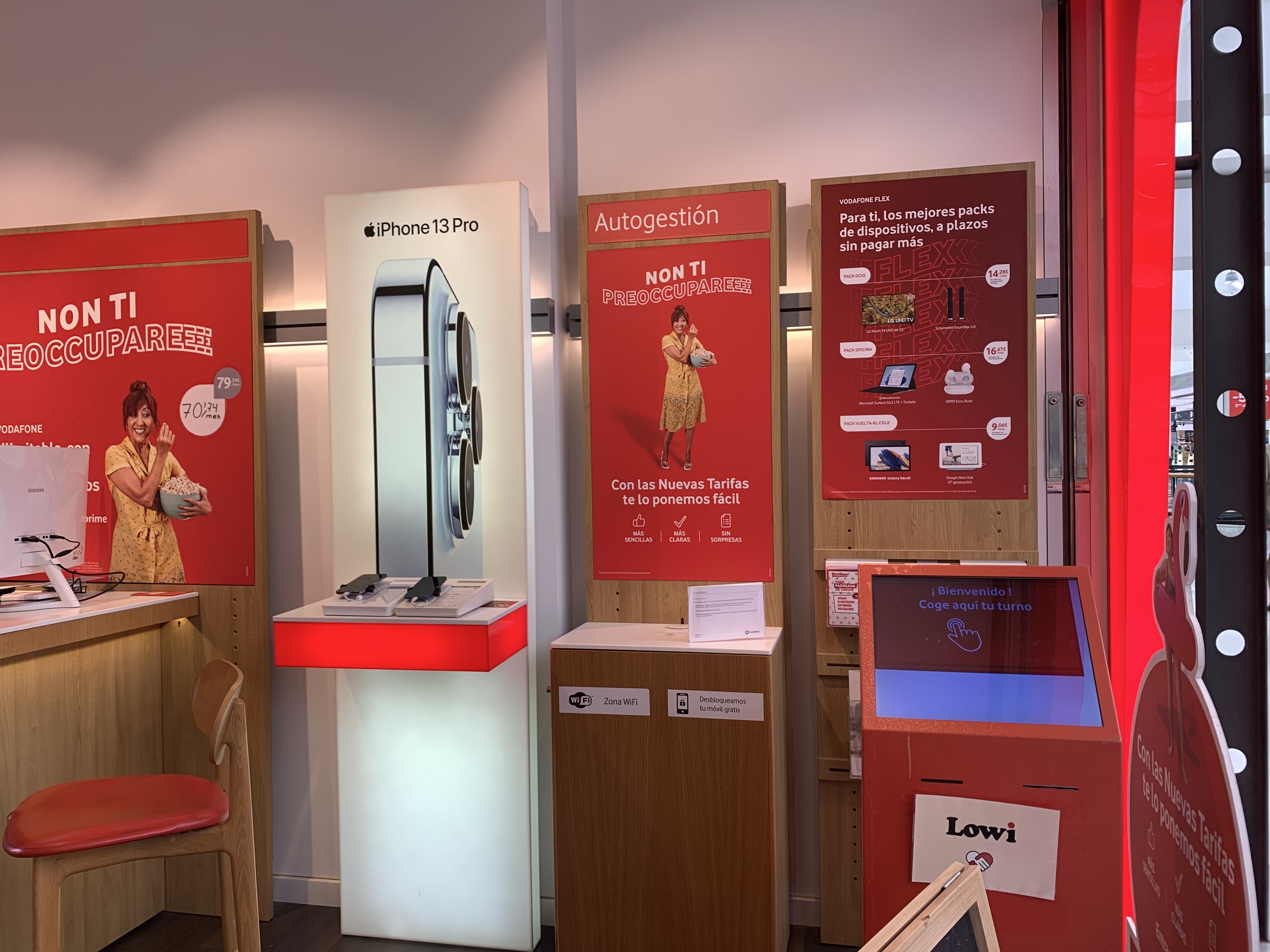 Vodafone Atlántico Vecindario foto