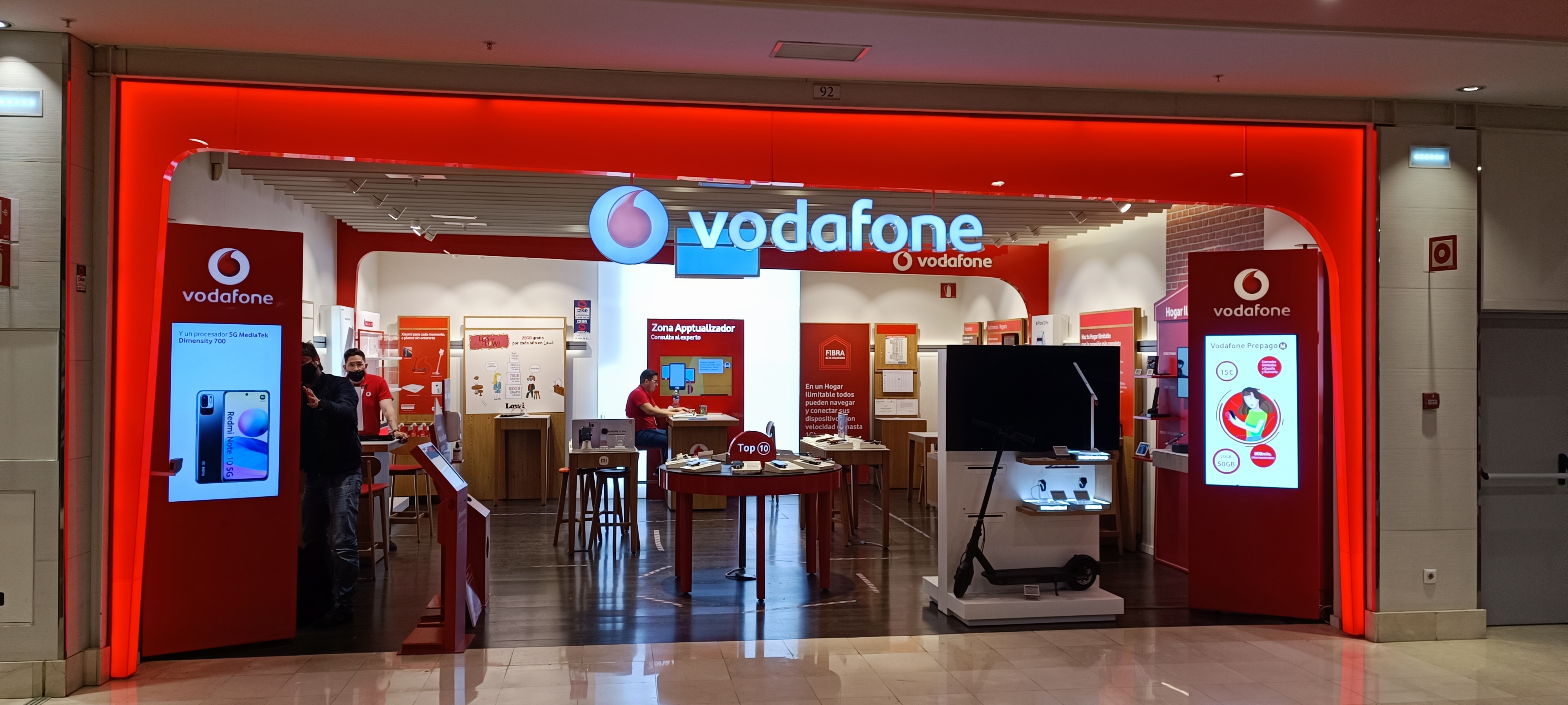 Vodafone Plaza Loranca 2s
