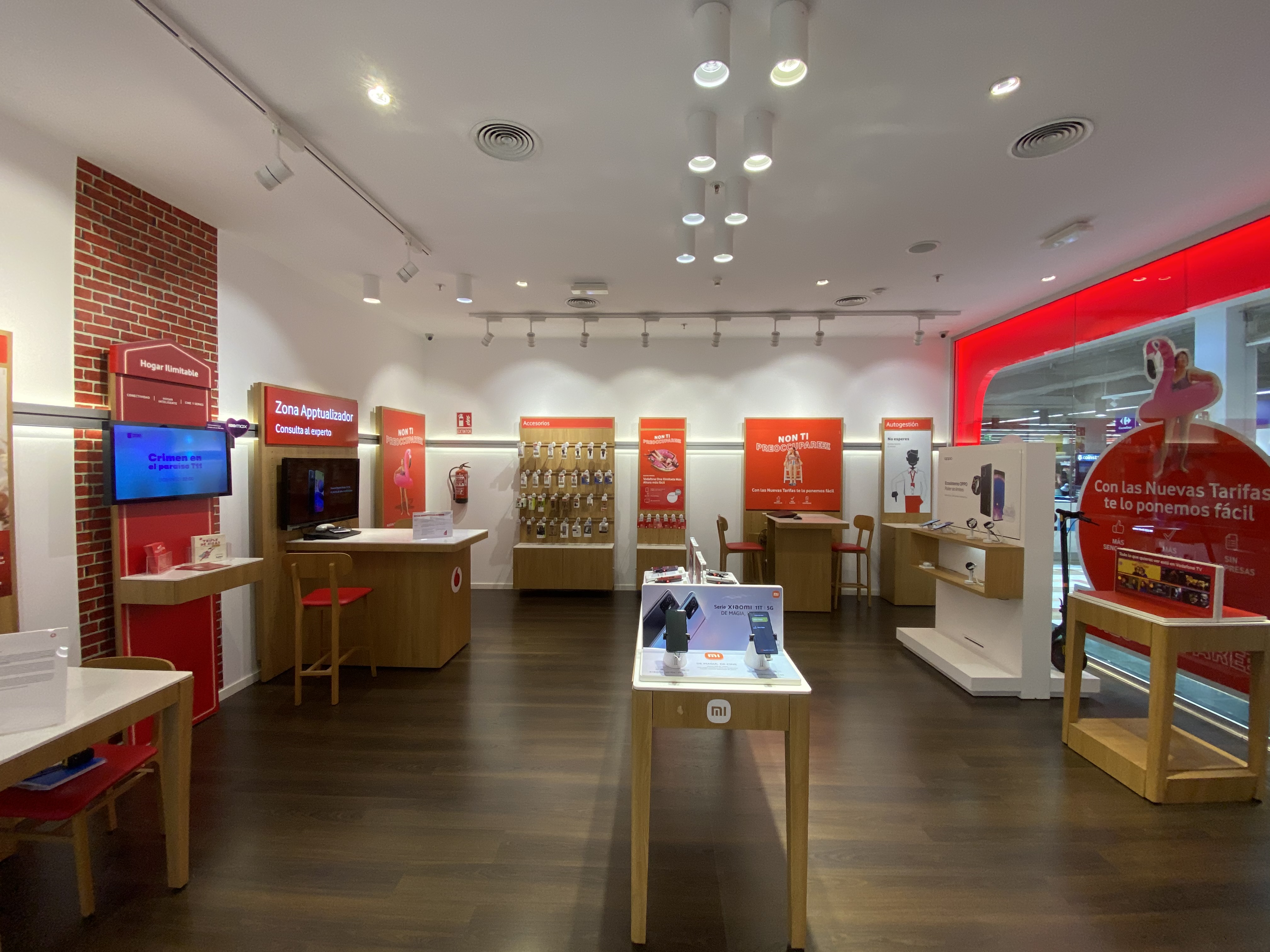 Vodafone CC Portal de la Marina foto