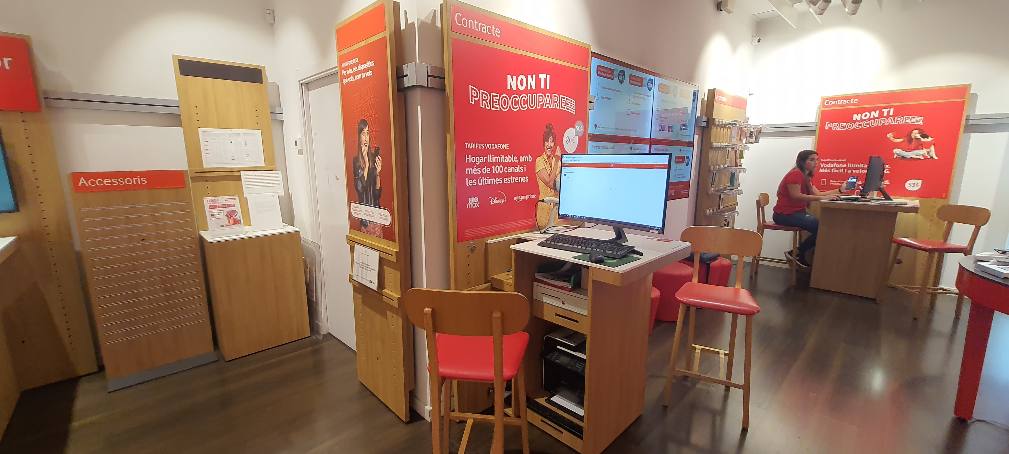 Vodafone Barcelona - CC Arenas foto