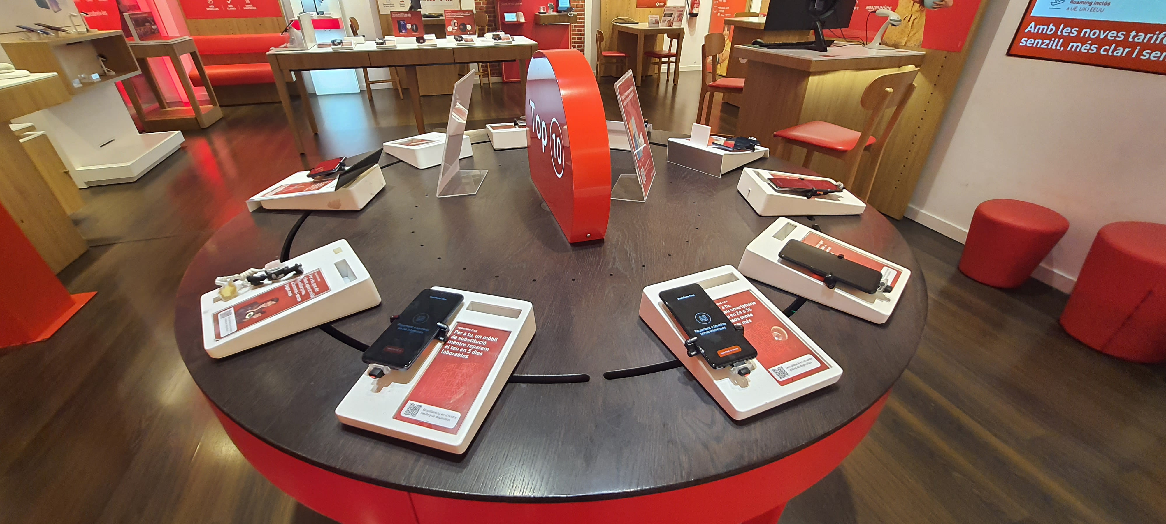 Vodafone Barcelona - CC Arenas foto