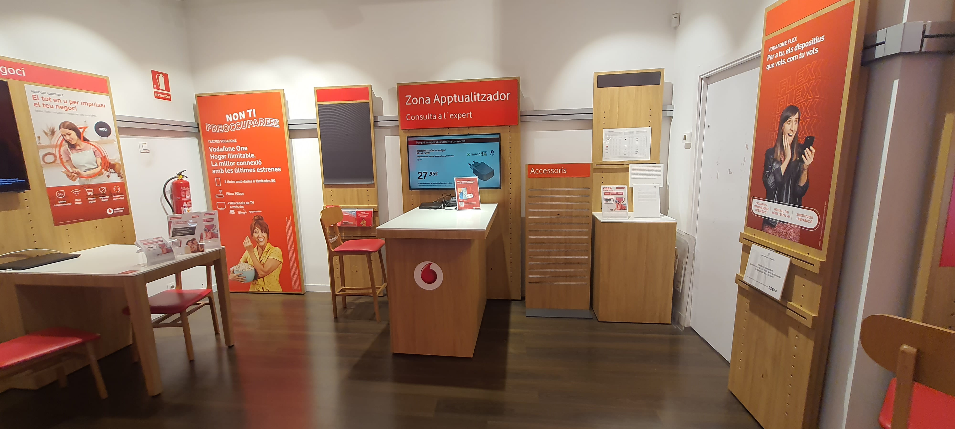 Vodafone Barcelona - CC Arenas foto