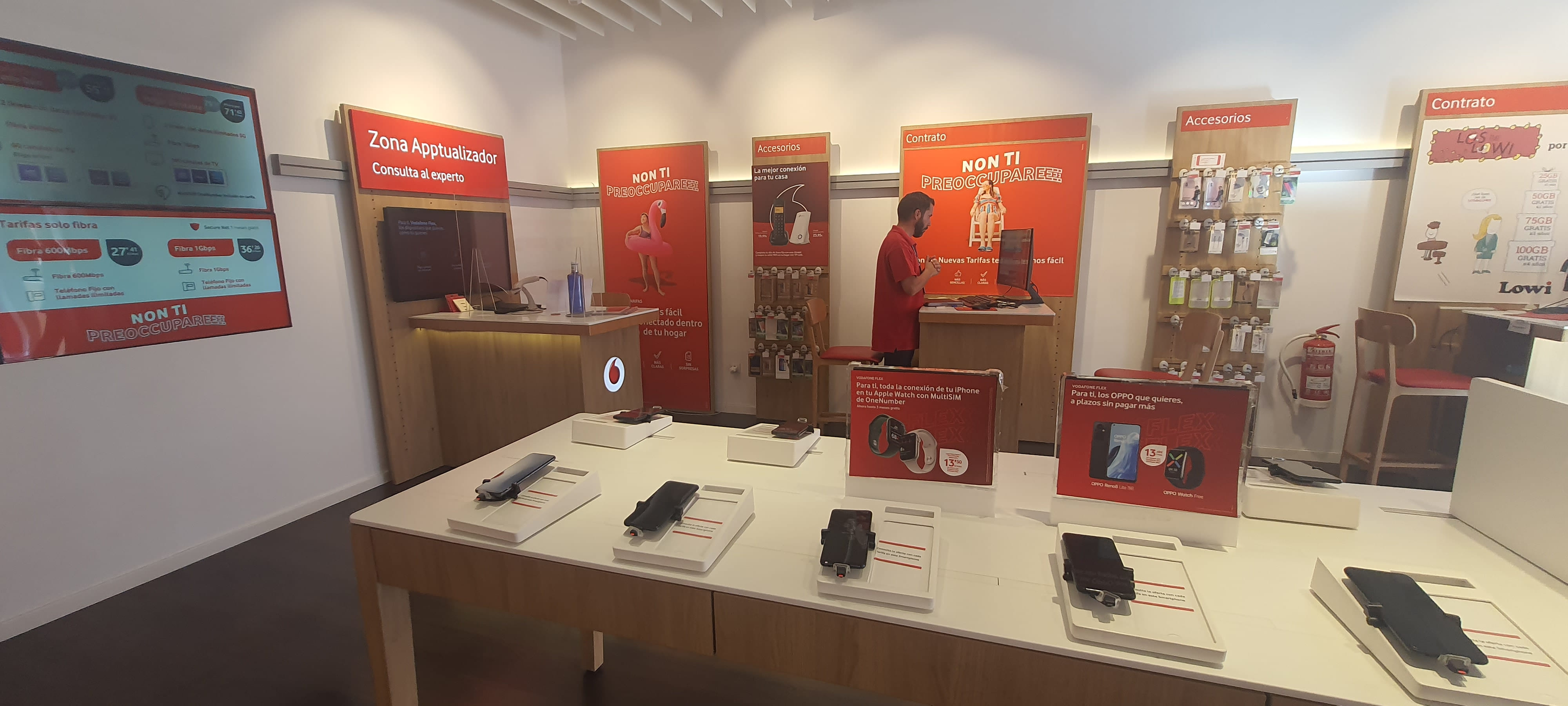 Vodafone Chiclana - Bodegas foto