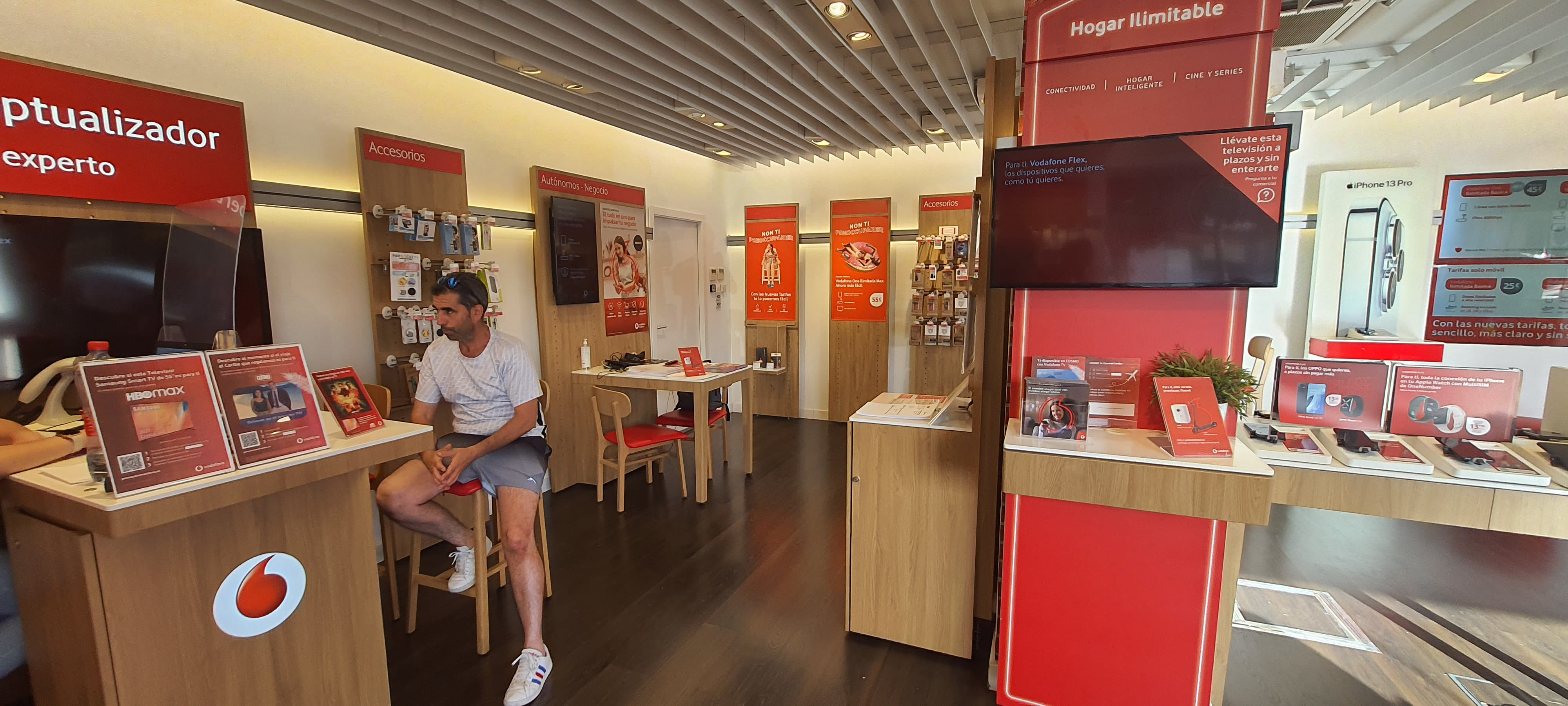 Vodafone San Jose de la Rinconada - Madrid foto