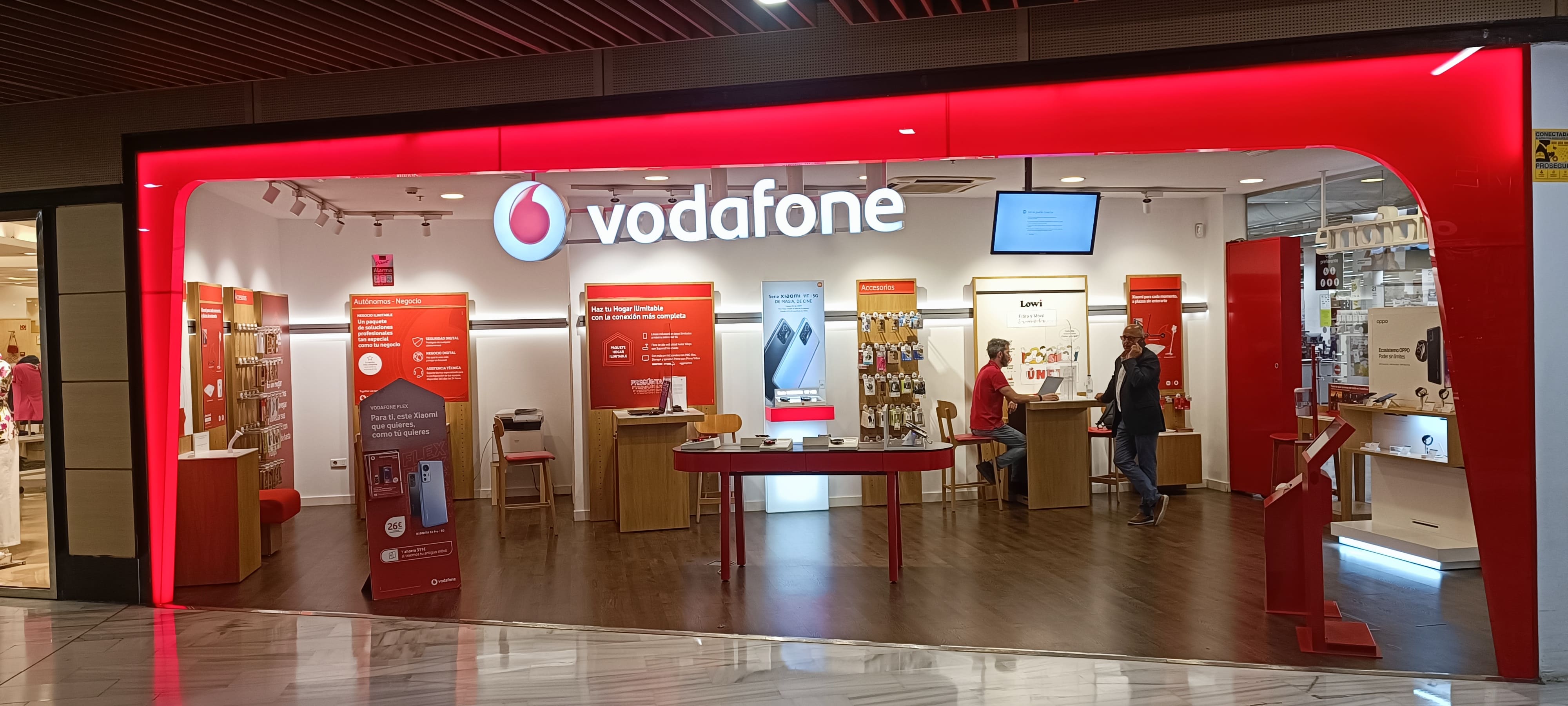 Vodafone CC Los Fresnos foto
