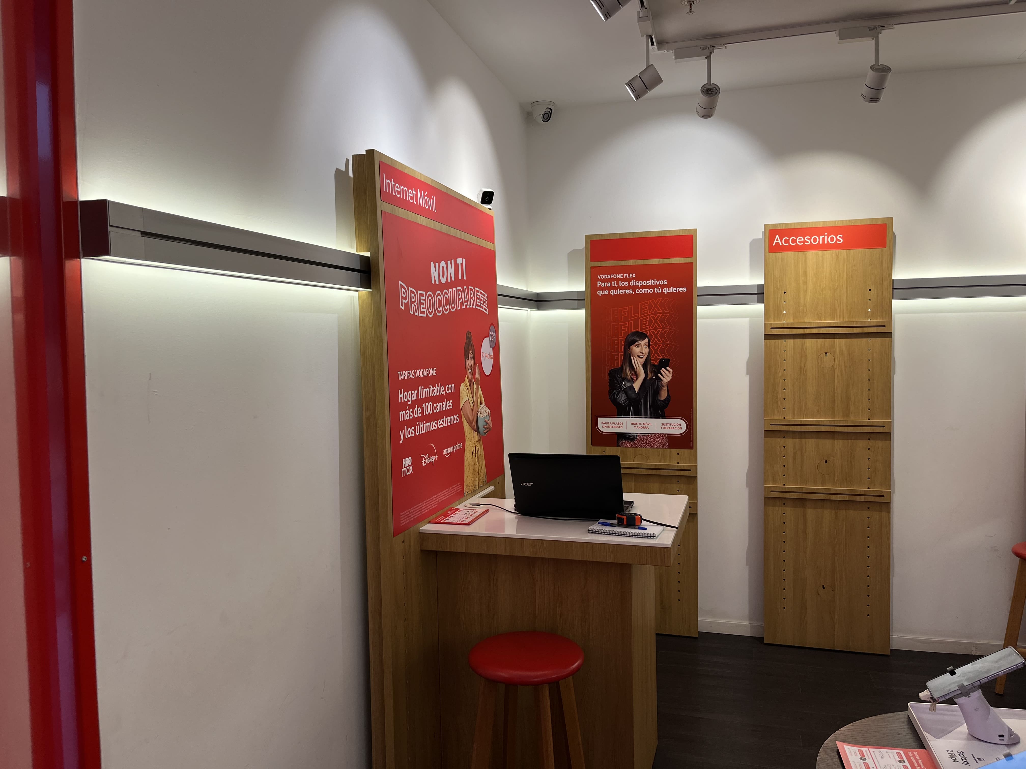 Vodafone Alcampo Telde foto