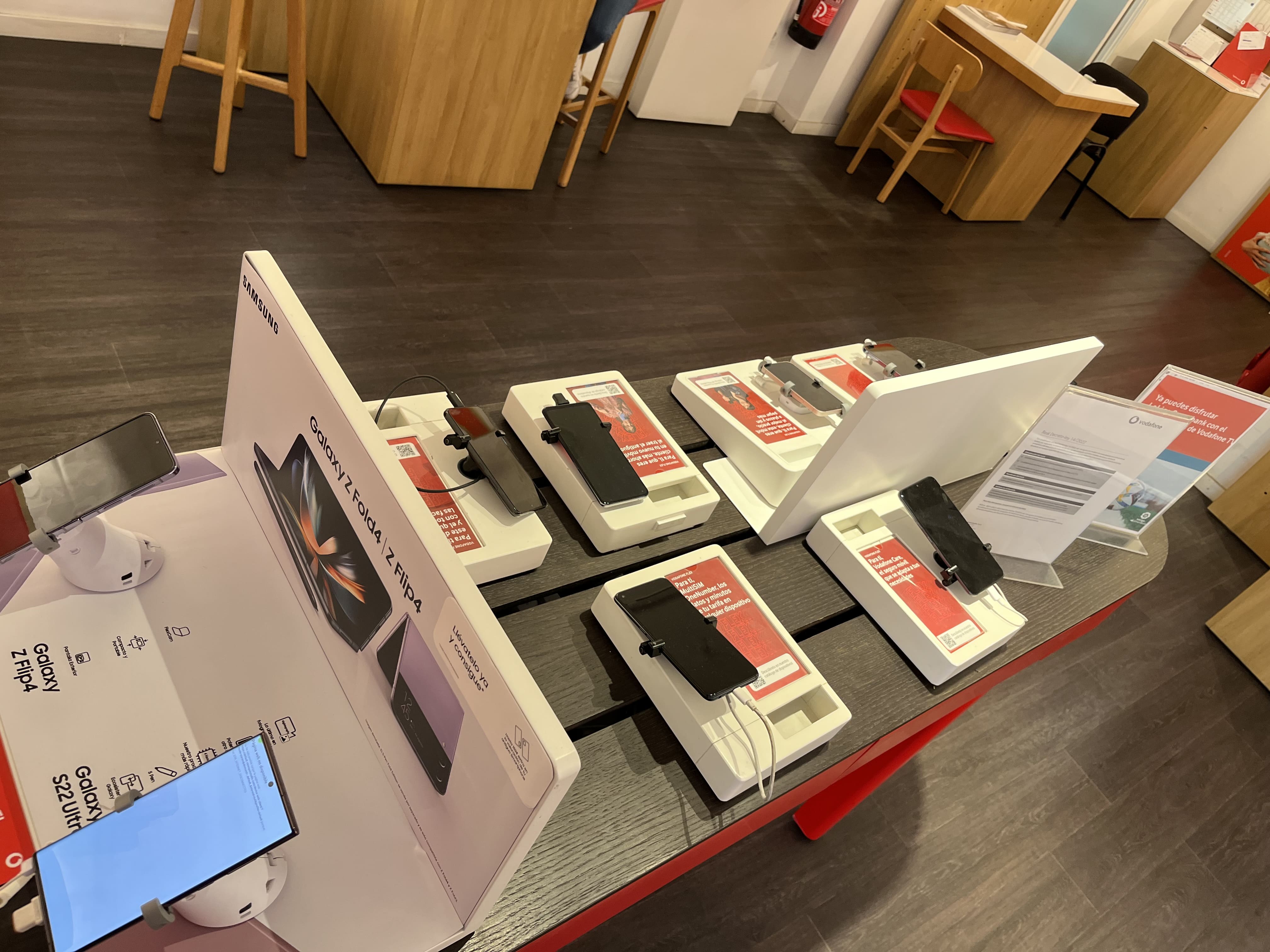 Vodafone Alcampo Telde foto