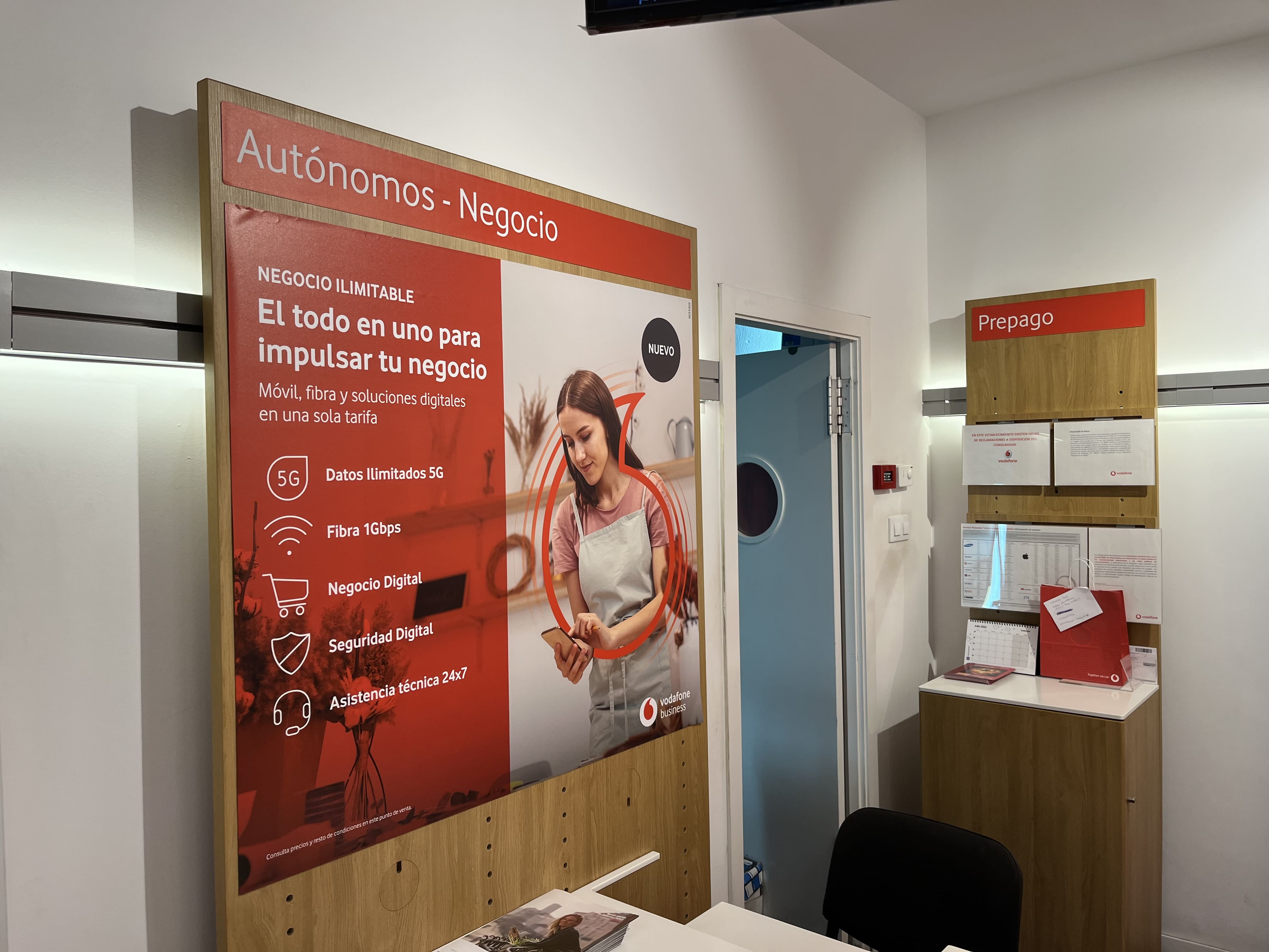 Vodafone Alcampo Telde foto