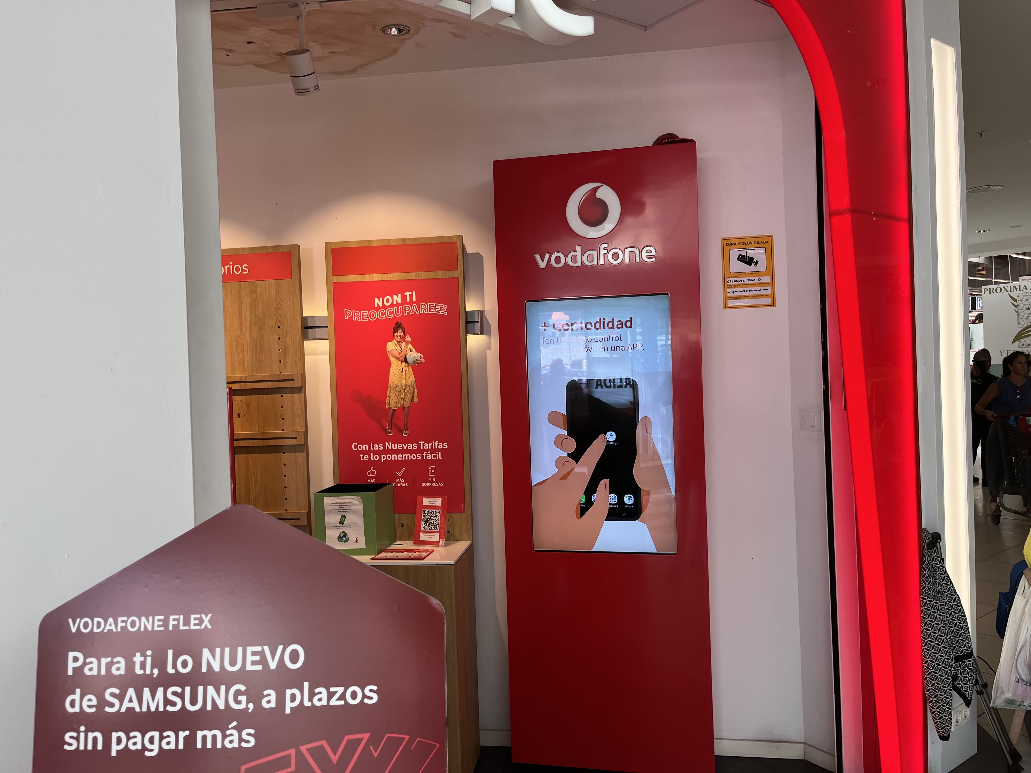Vodafone Alcampo Telde foto