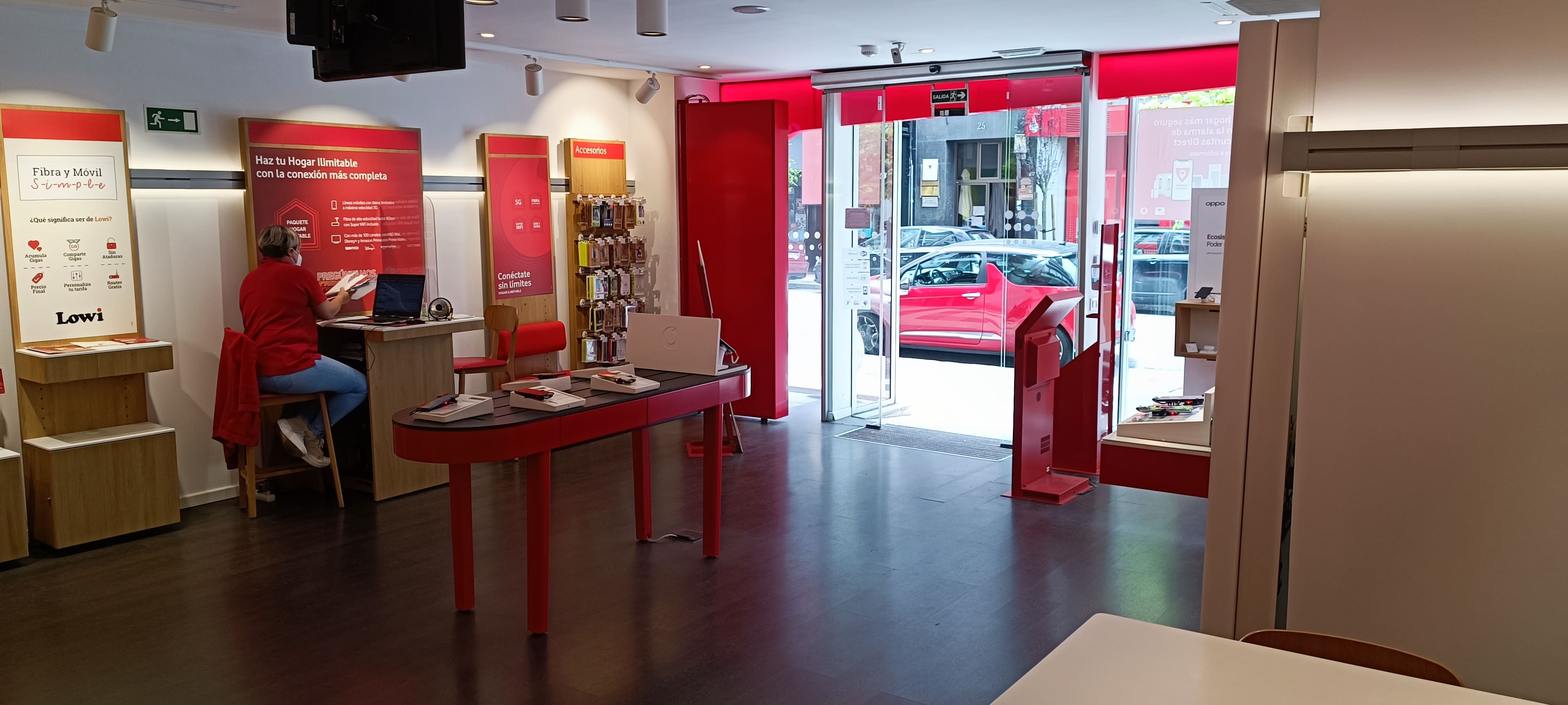 Vodafone Mieres - Manuel Llaneza foto