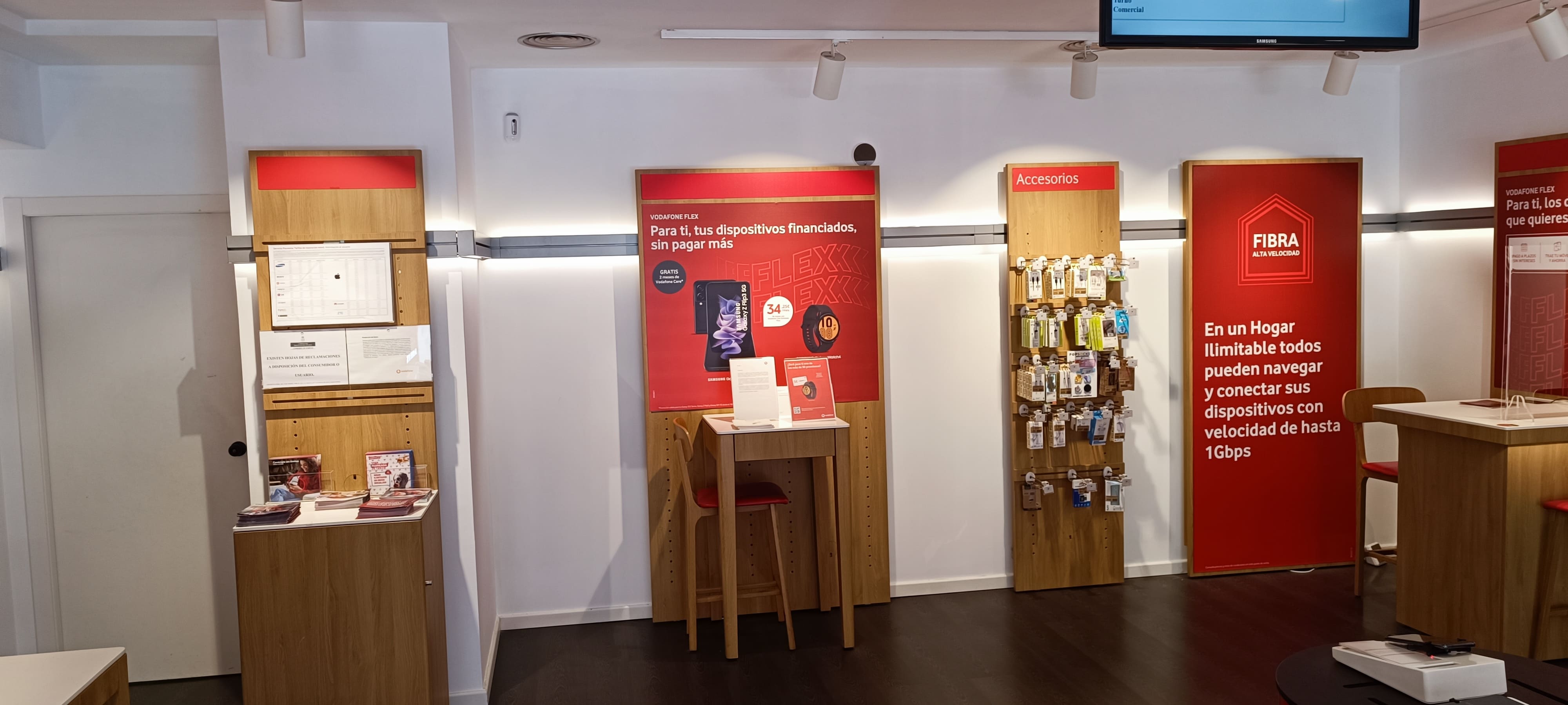 Vodafone Mieres - Manuel Llaneza foto