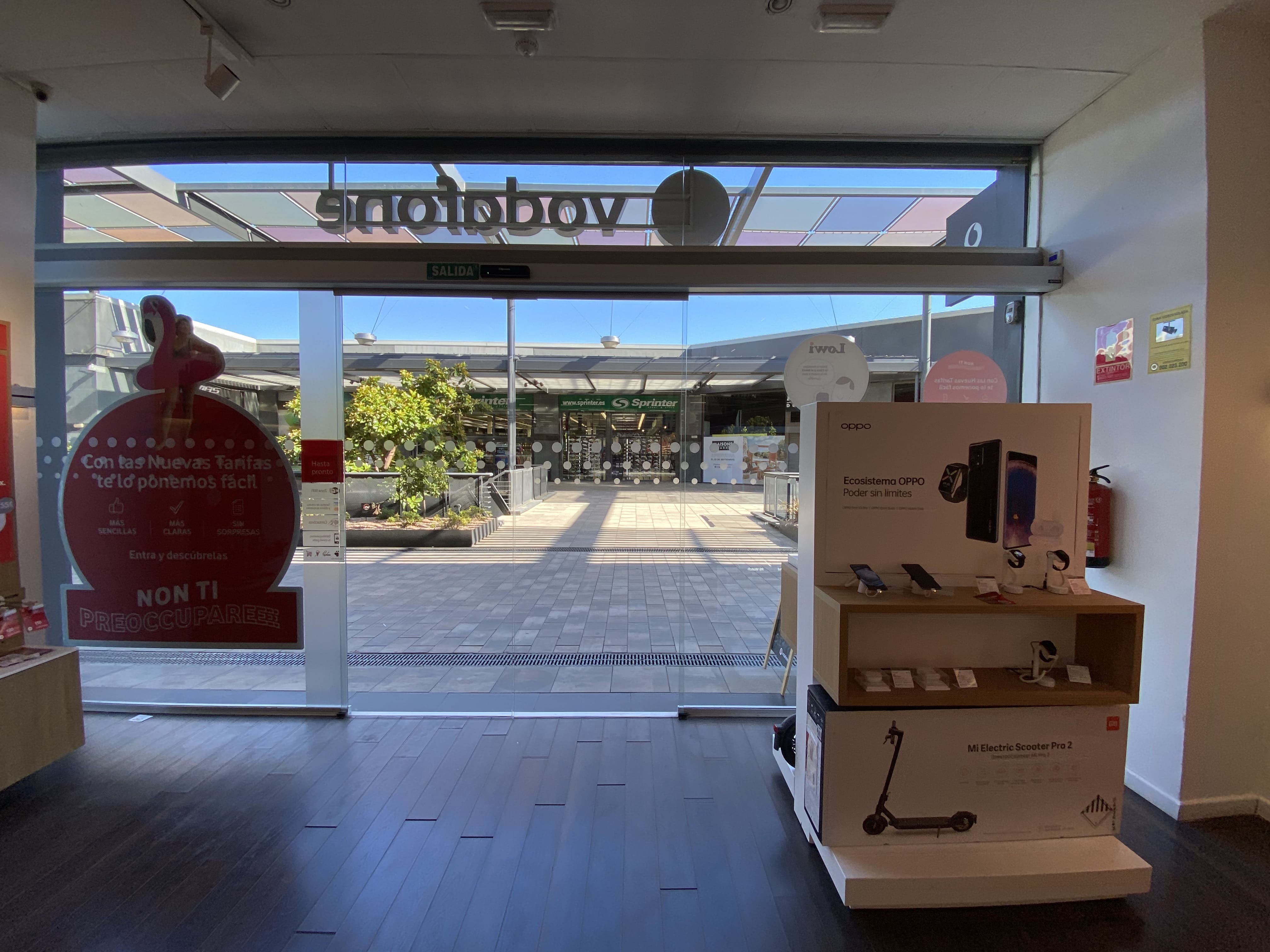 Vodafone Albacete - CC Imaginalia foto