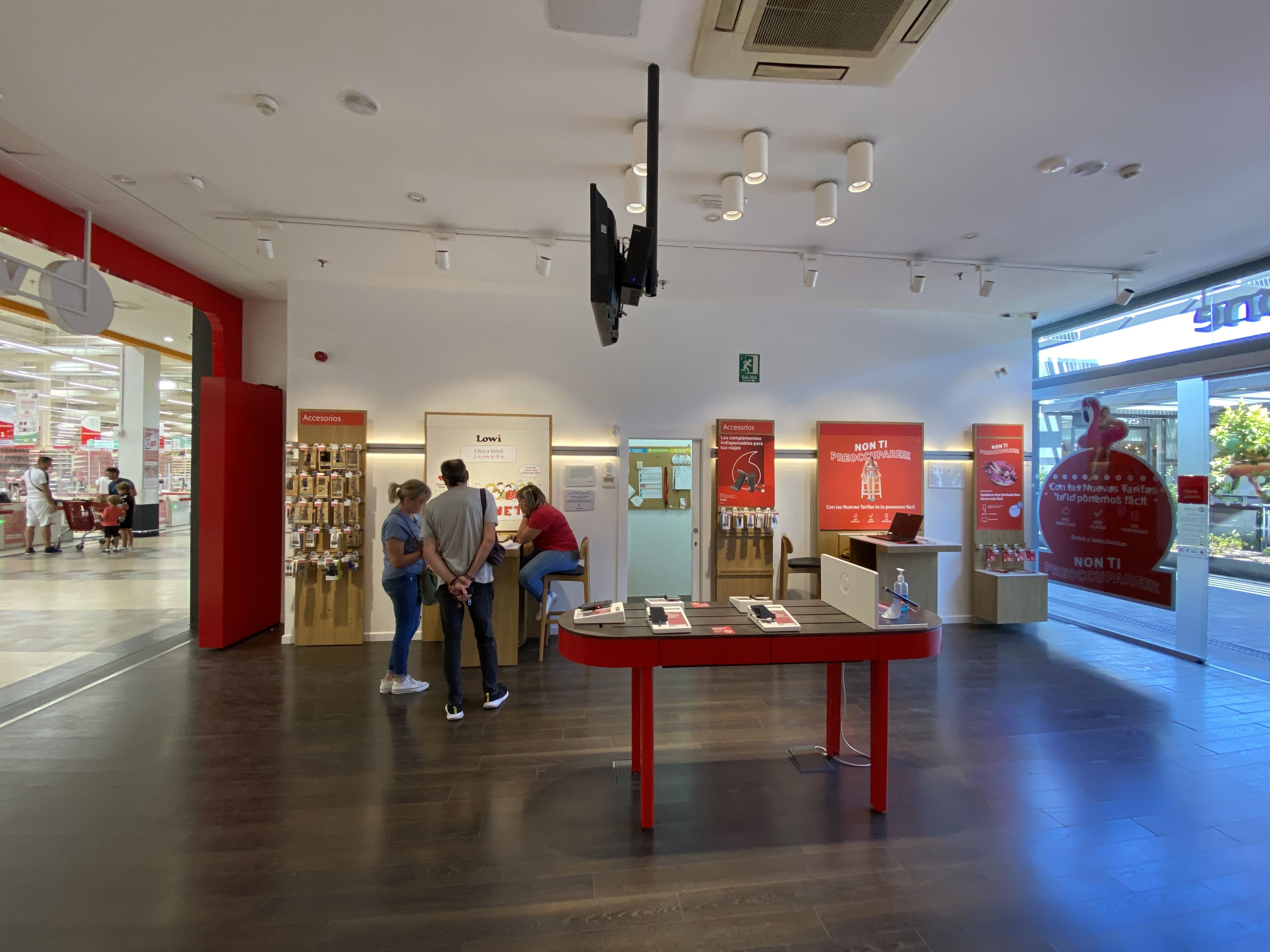 Vodafone Albacete - CC Imaginalia foto