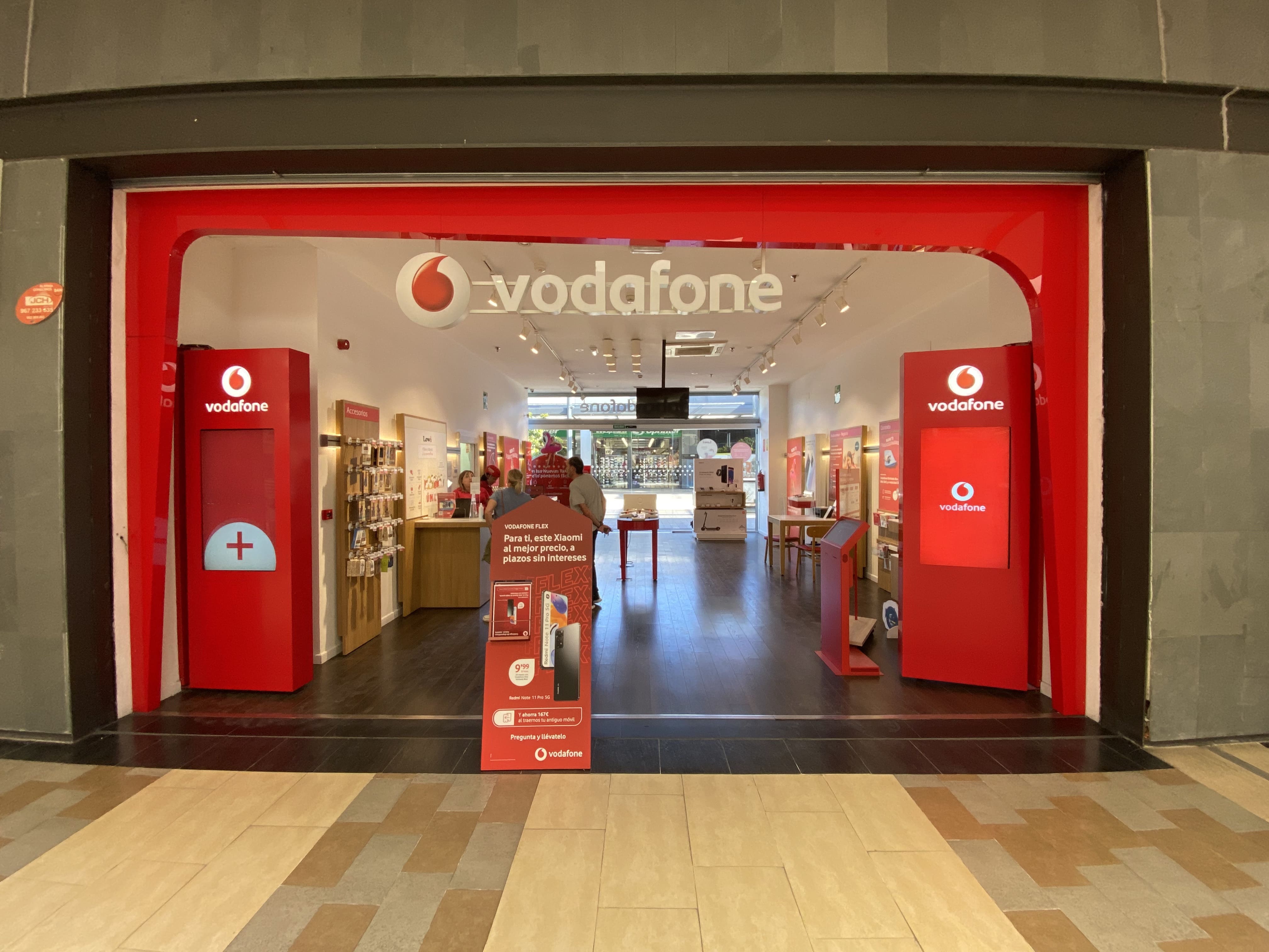 Vodafone Albacete - CC Imaginalia foto